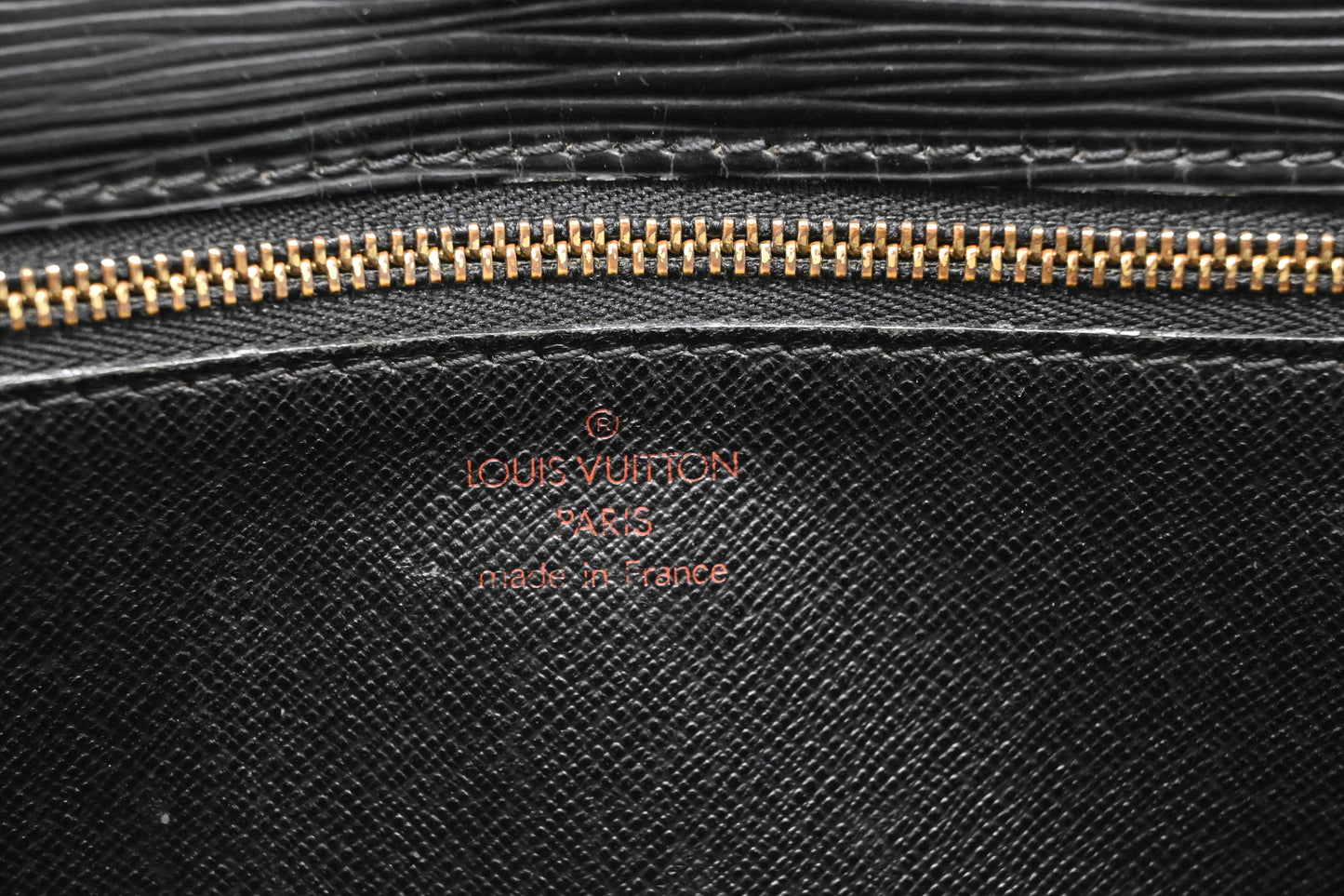 Louis Vuitton Sellier Dragonne in Black Epi Leather