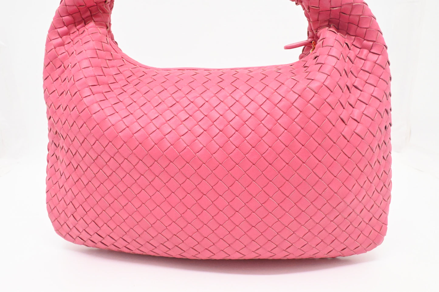 Bottega Veneta Hobo Bag in Pink Intrecciato Leather