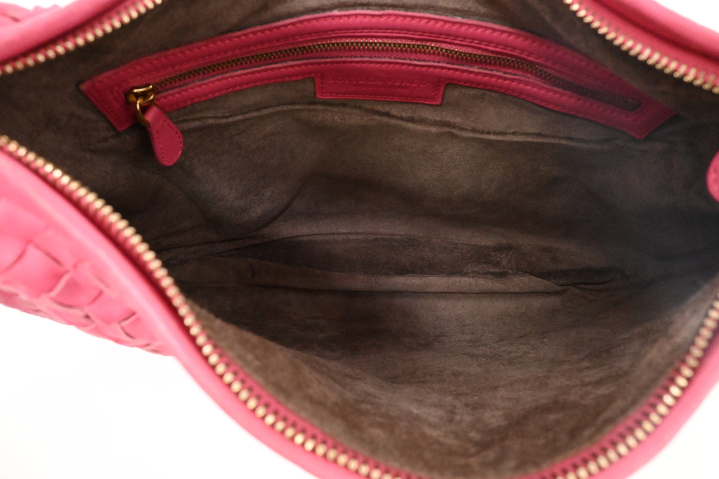Bottega Veneta Hobo Bag in Pink Intrecciato Leather