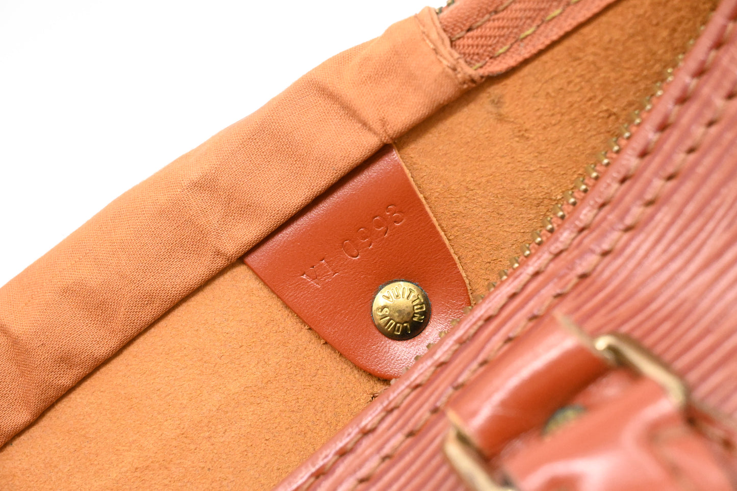 Louis Vuitton Speedy 30 in Kenyan Fauve Epi Leather