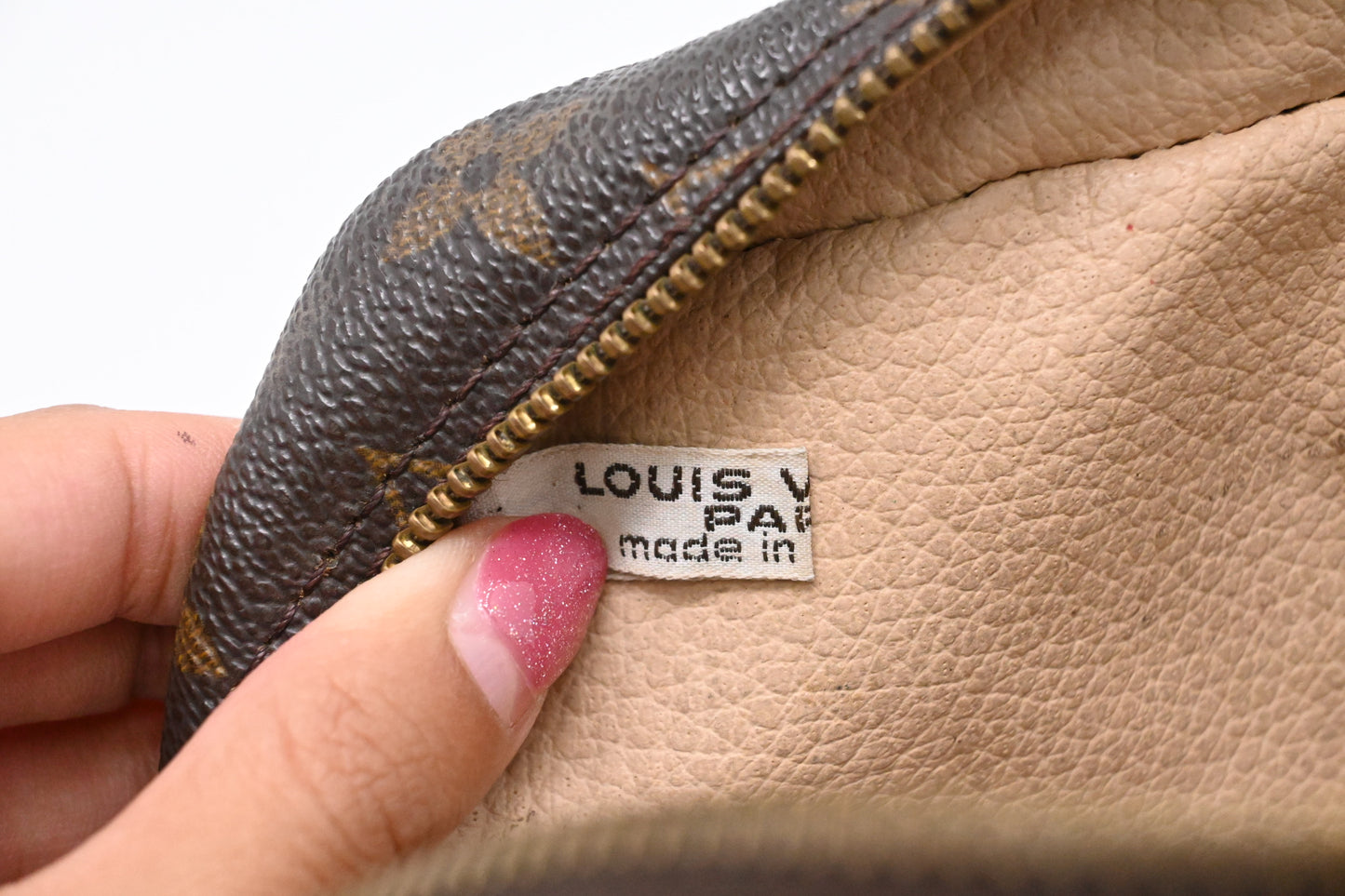 Louis Vuitton Trousse 23 in Monogram Canvas