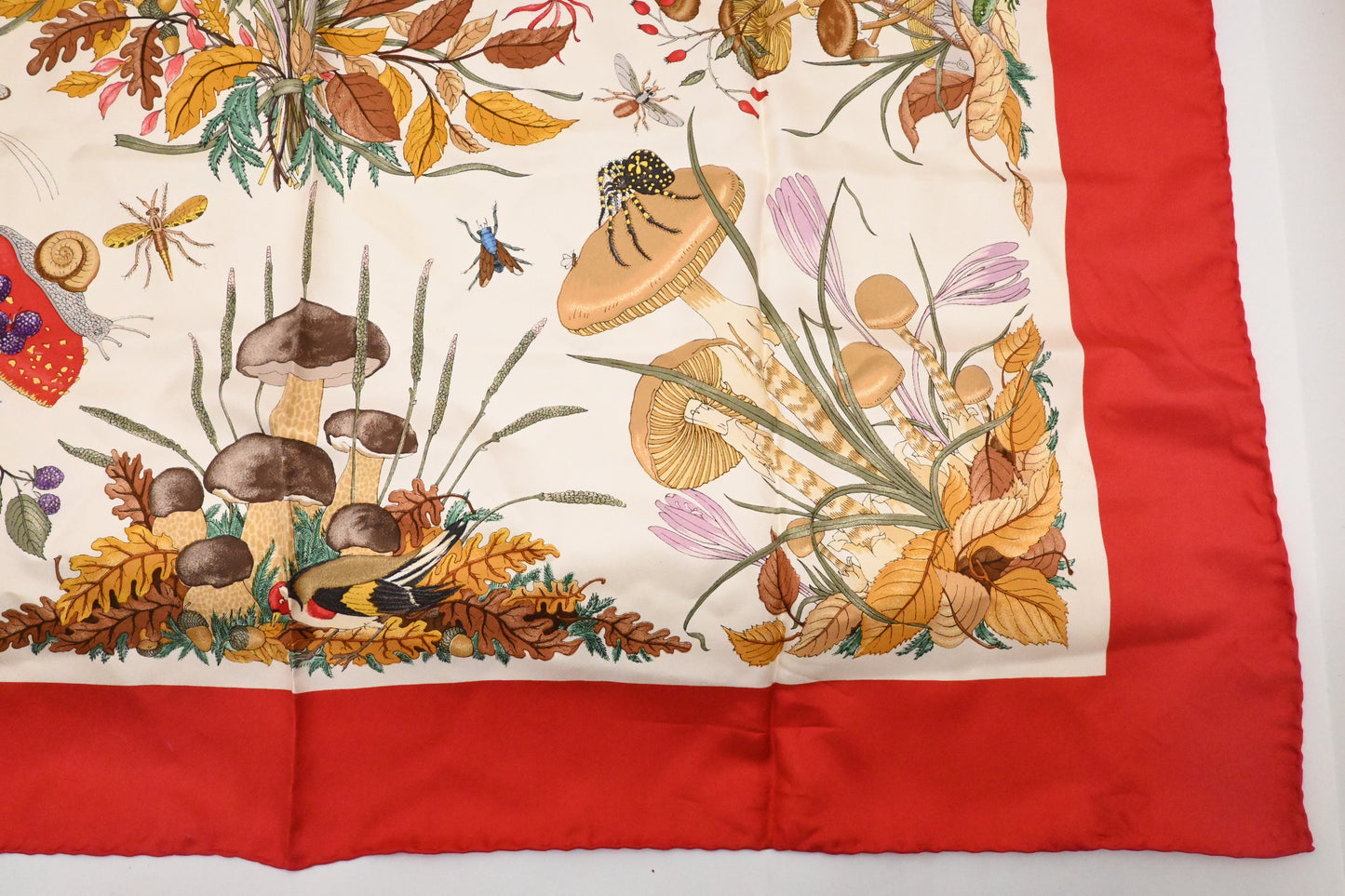 Gucci Floral Scarf in Red Silk