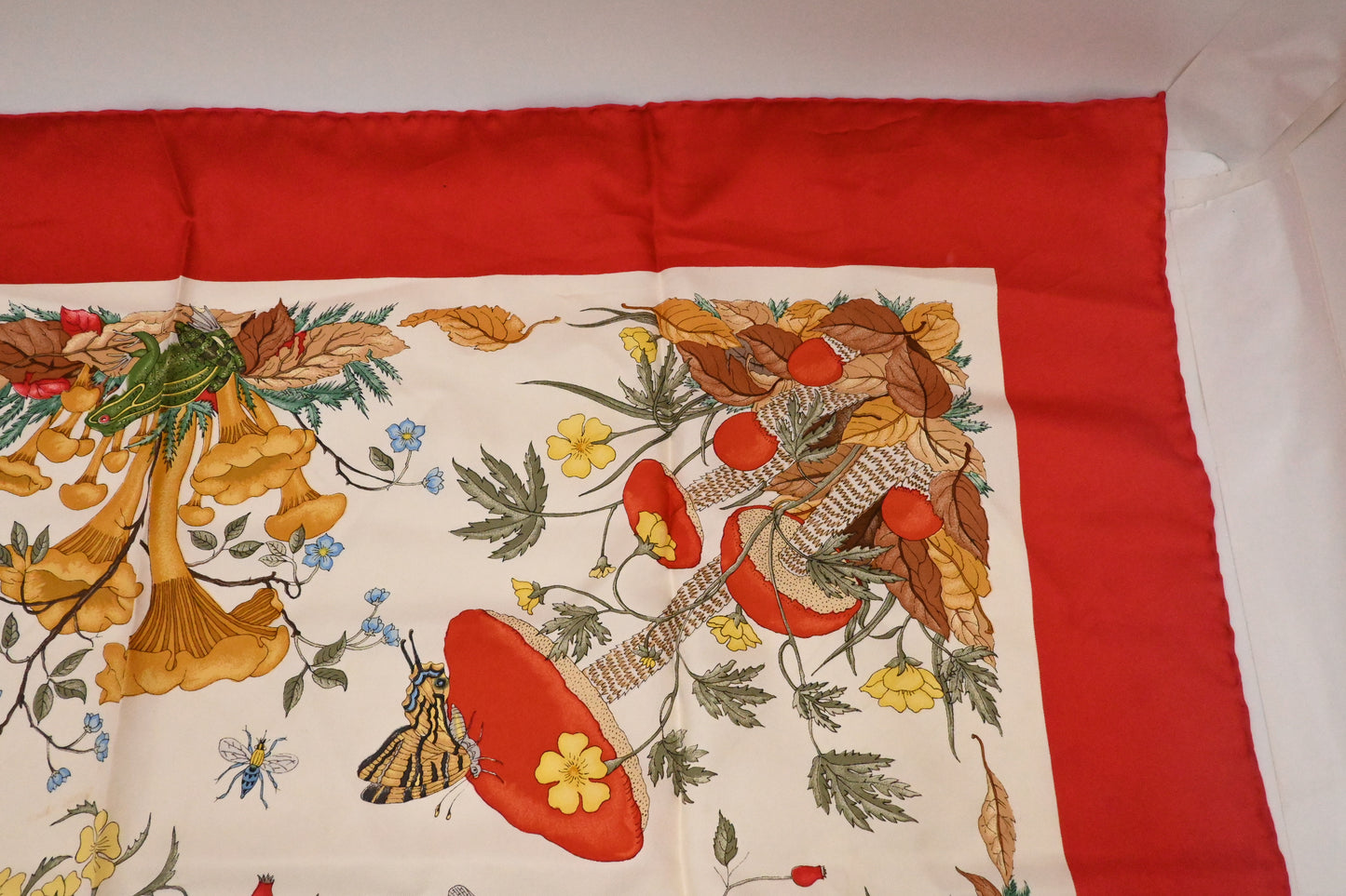 Gucci Floral Scarf in Red Silk