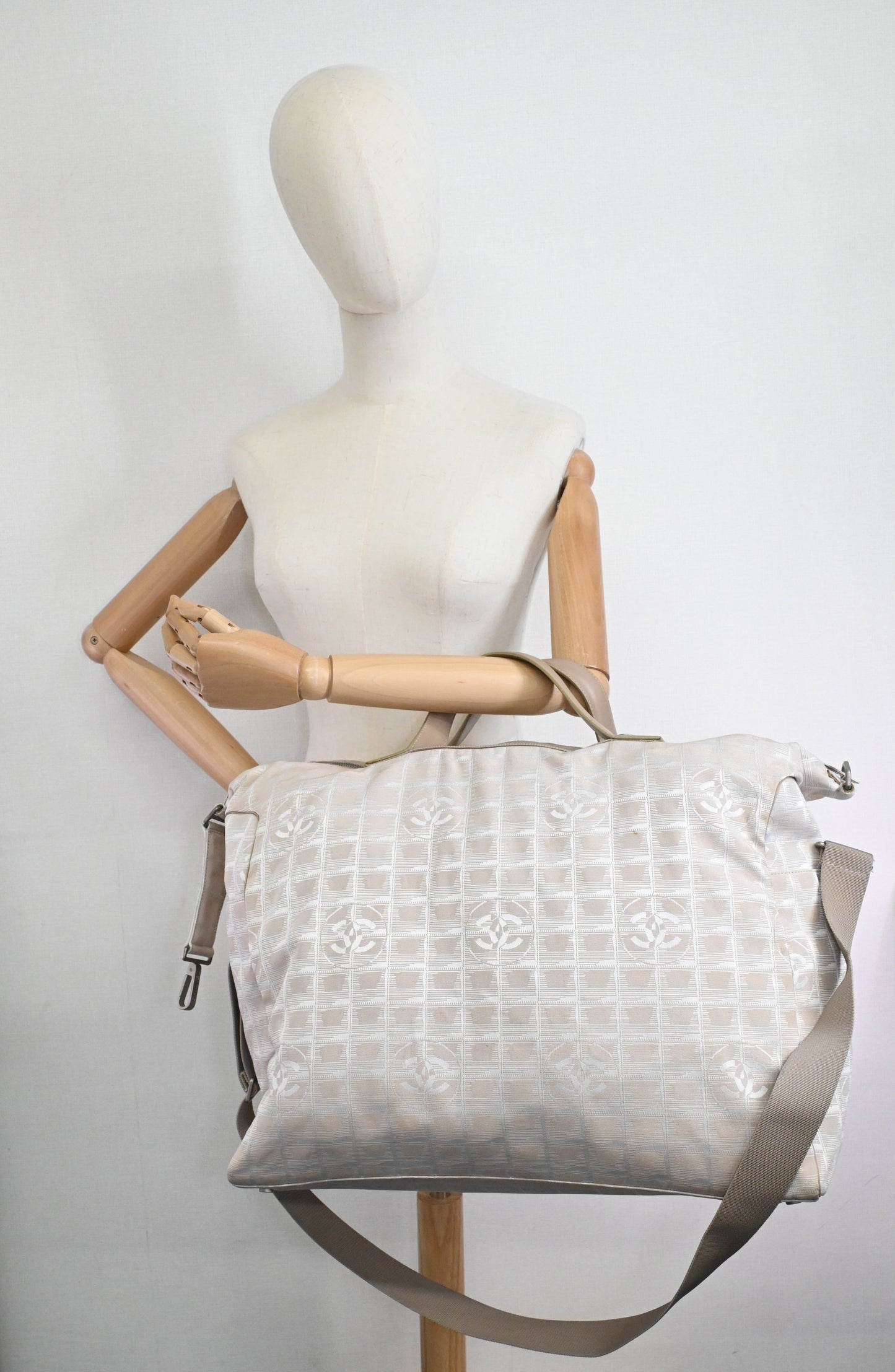 Chanel Duffle Bag in Beige New Travel Line Canvas