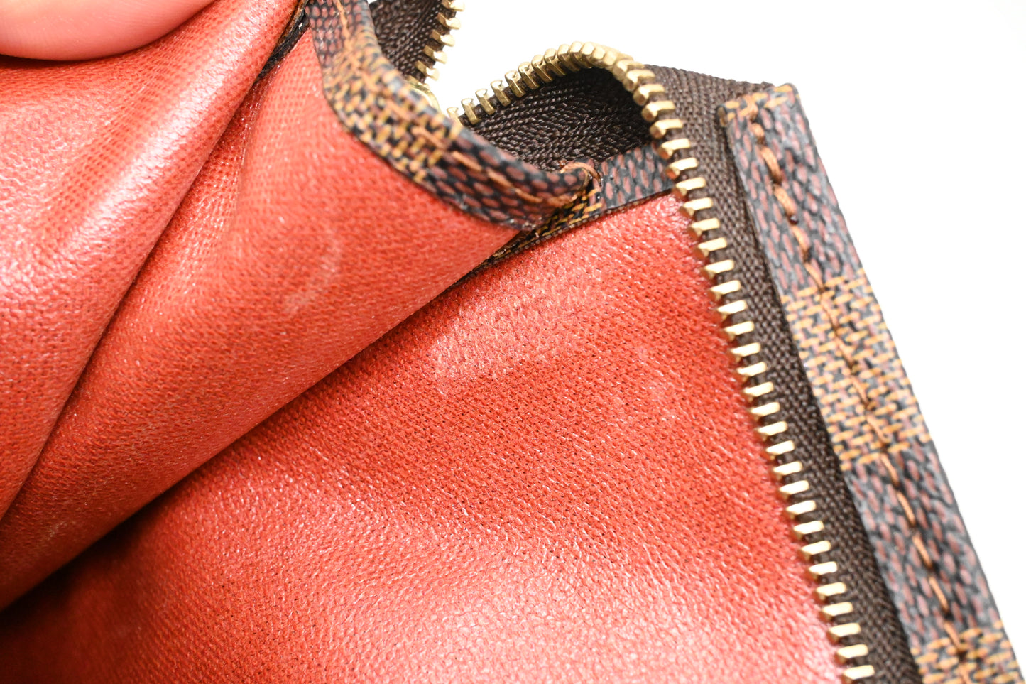 Louis Vuitton Toiletry 26 in Damier Ebene Canvas