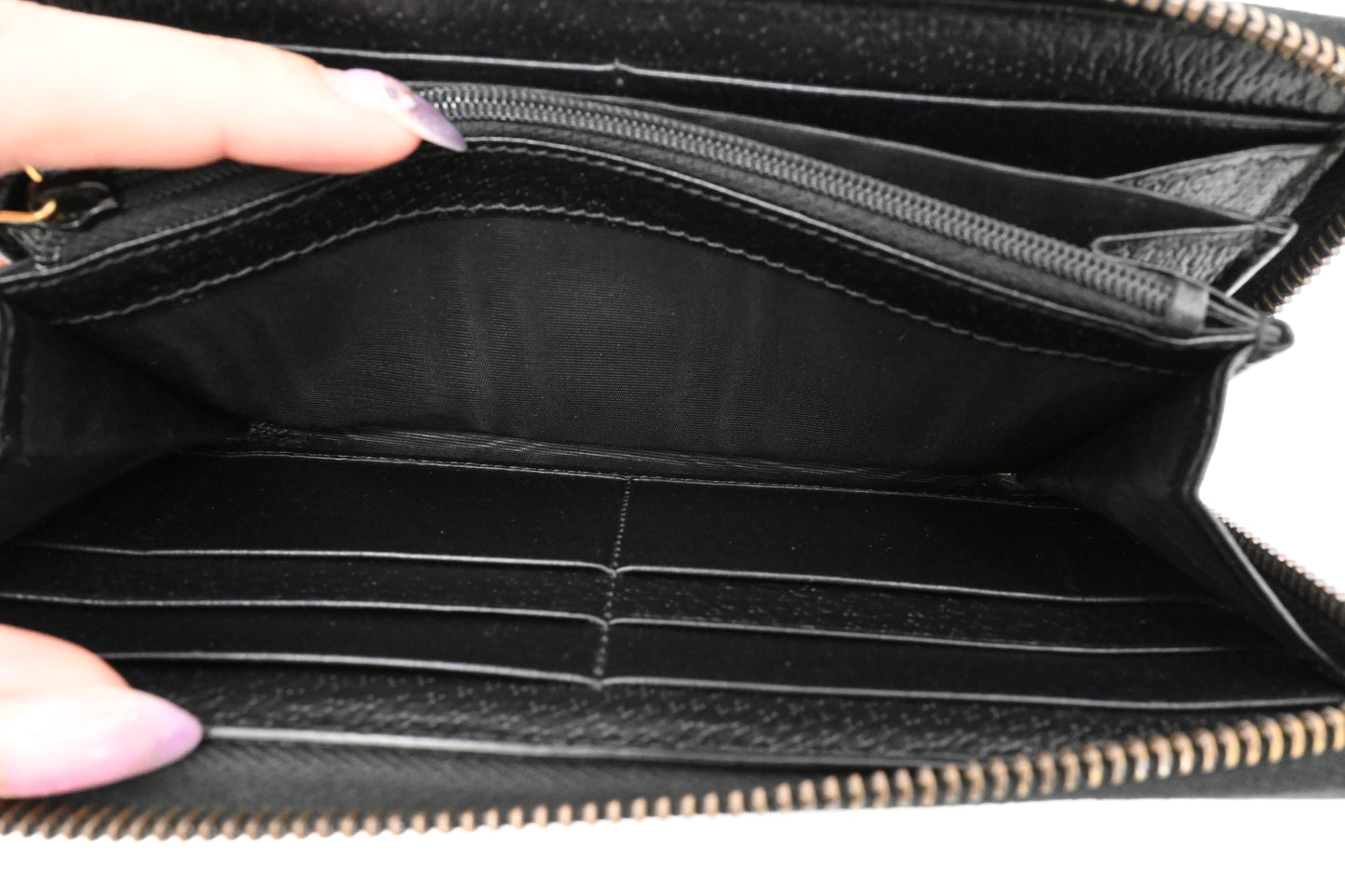 Gucci Long Zippy Bee Wallet in Black Leather