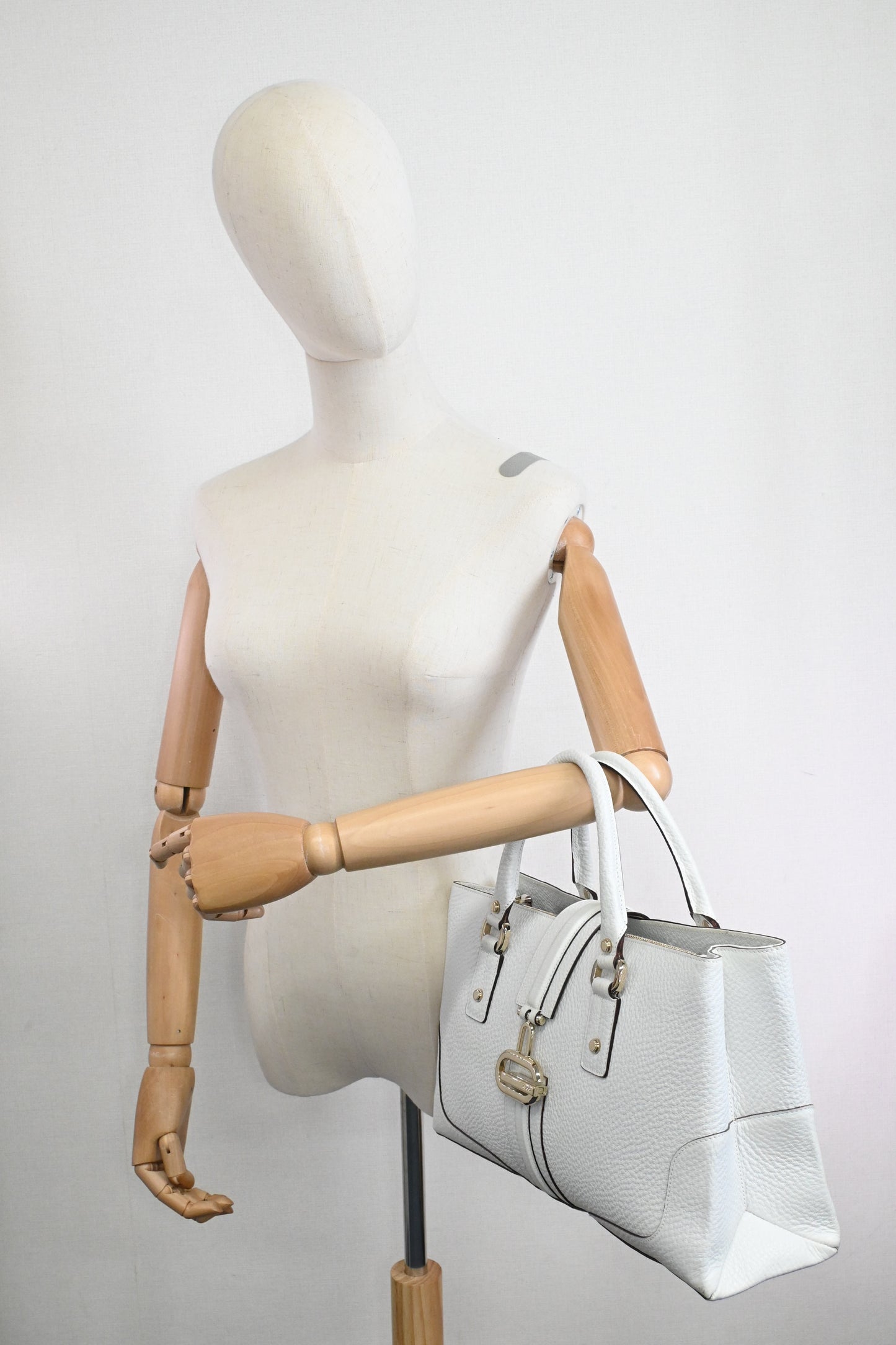 Gucci Tote in White Leather