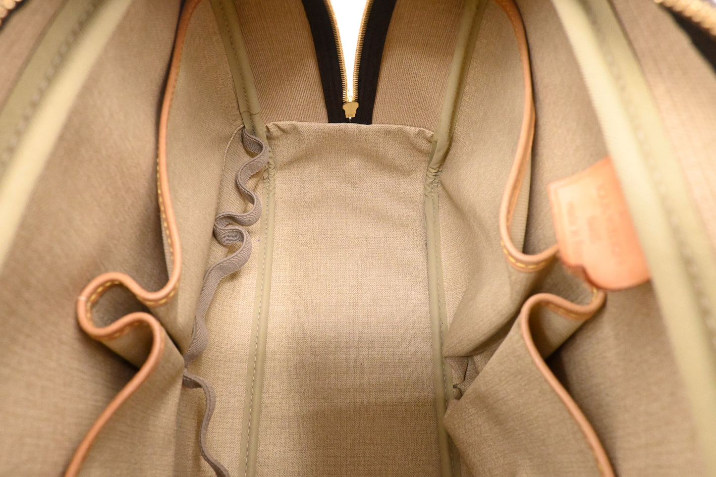 Louis Vuitton Deauville in Monogram Canvas