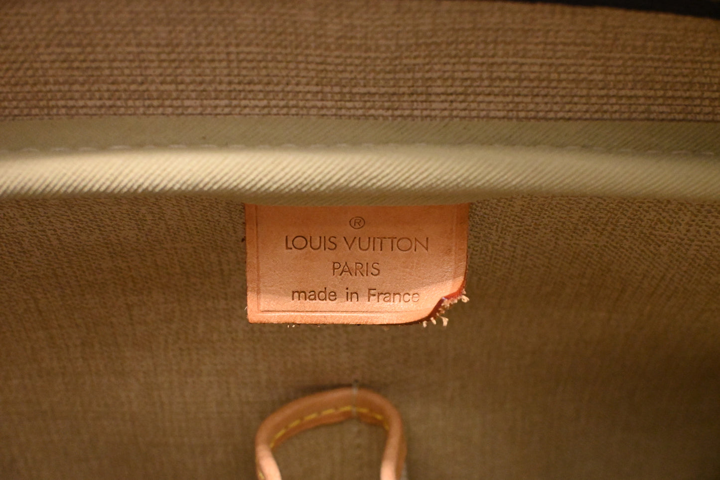 Louis Vuitton Deauville in Monogram Canvas