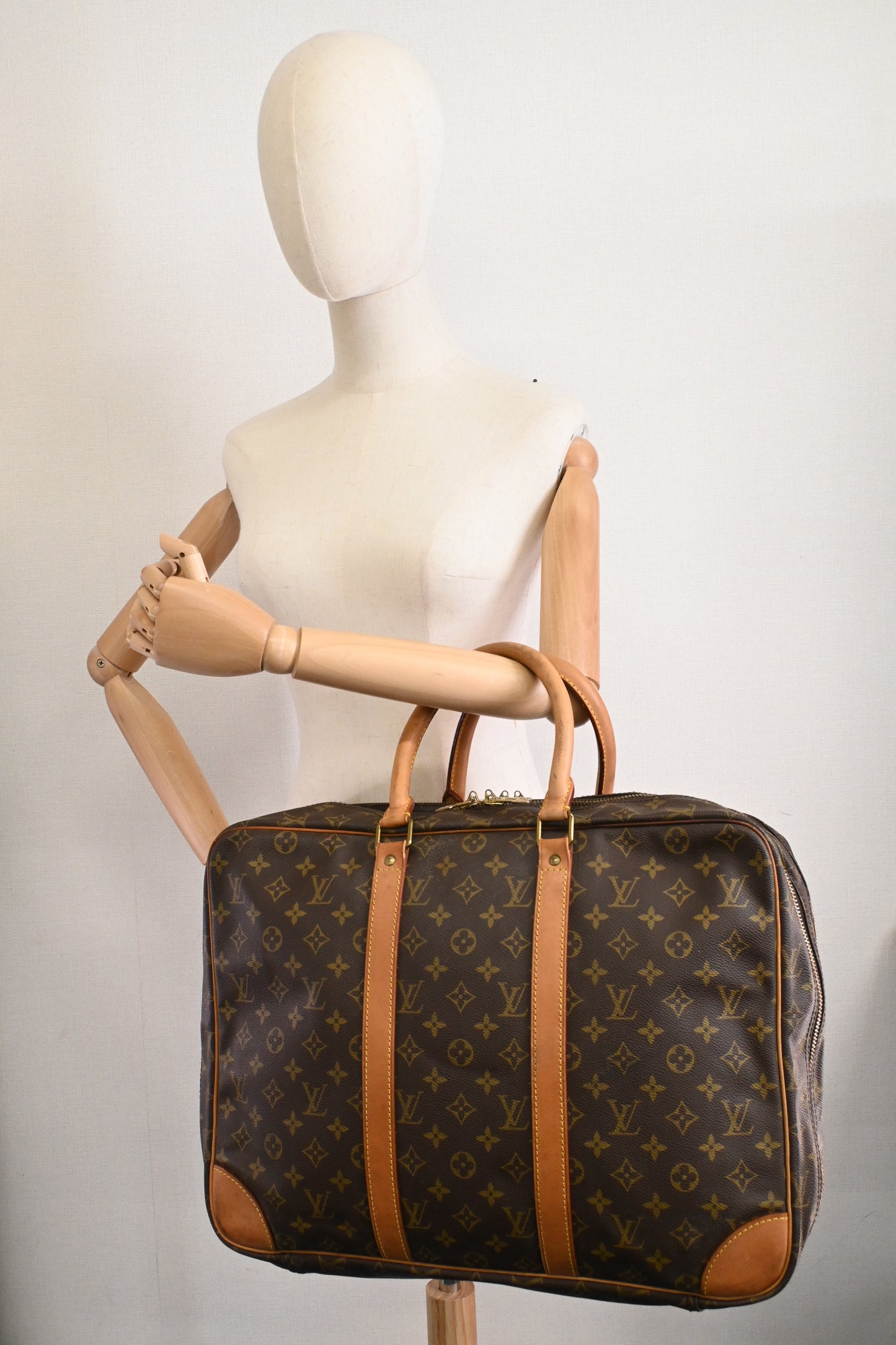 Louis Vuitton Sirius 45 in Monogram Canvas