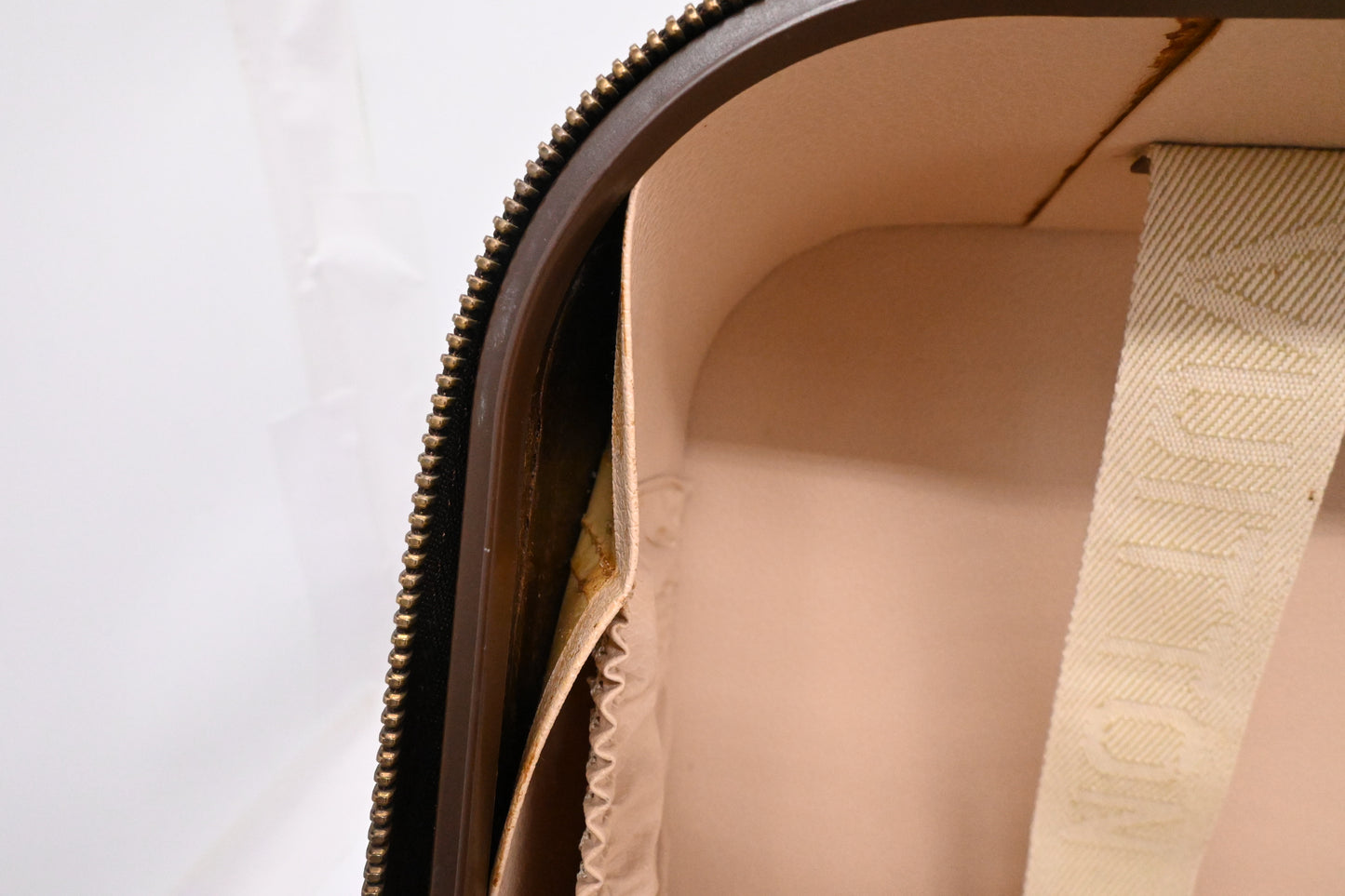 Louis Vuitton Stratos 50 in Monogram Canvas