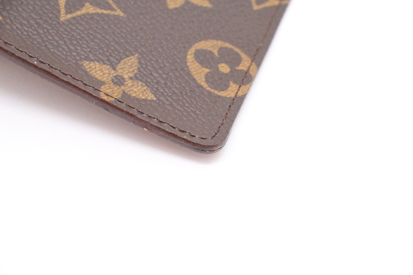 Louis Vuitton Passport Cover in Monogram Canvas