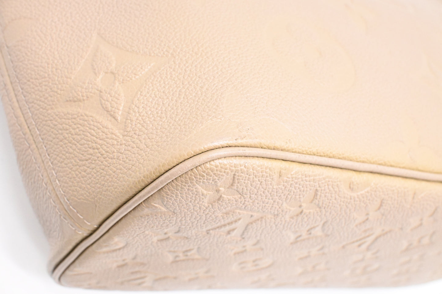 Louis Vuitton Neverfull MM in Turtledove Empreinte Leather