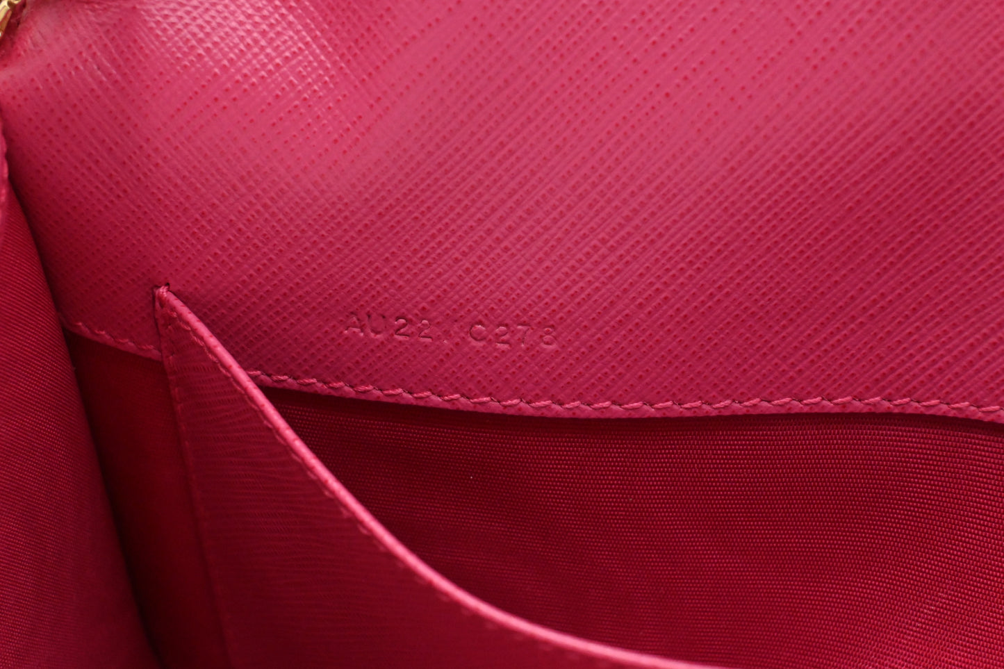 Ferragamo Wallet on Chain in Pink Leather