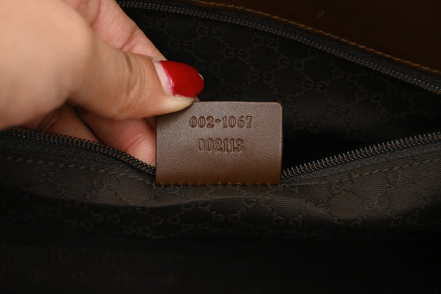 Gucci Jackie Shoulder Bag in Tan Canvas