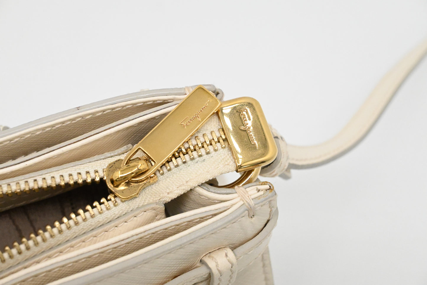Ferragamo Vara Handbag in Cream Leather