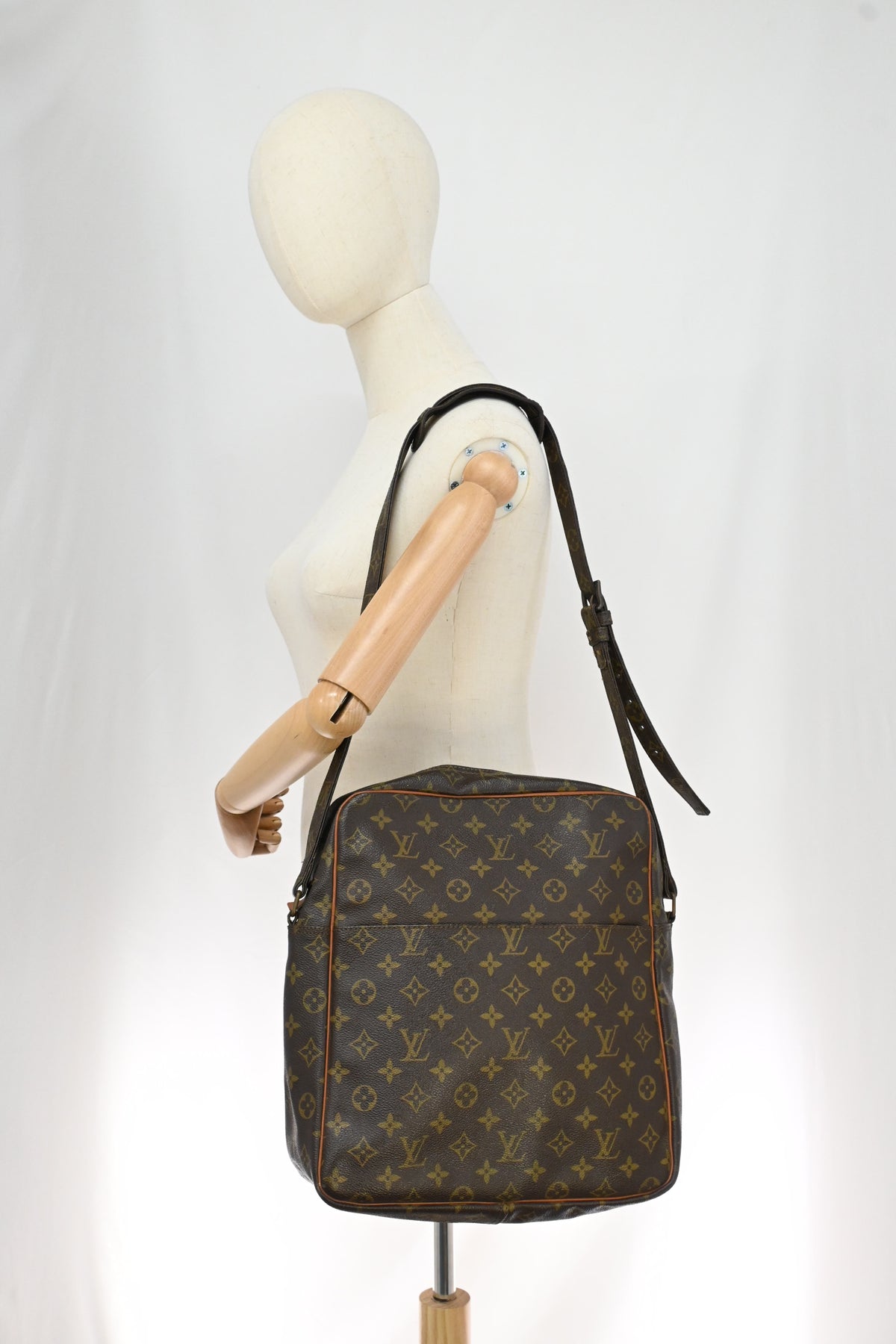 Louis Vuitton Marceau GM in Monogram Canvas