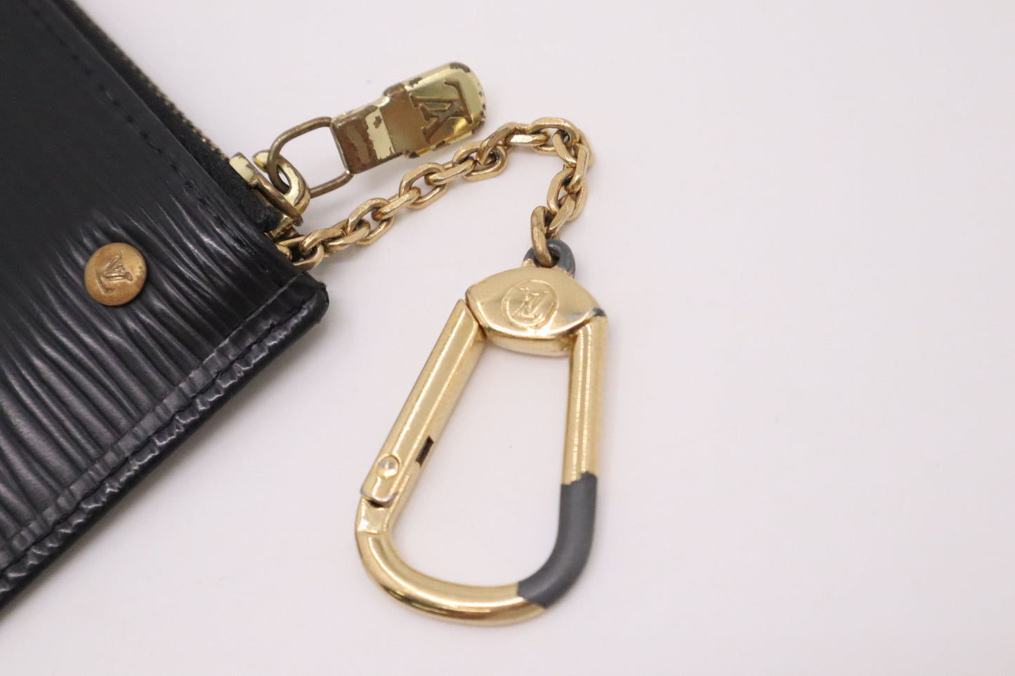 Louis Vuitton Cles in Black Epi Leather