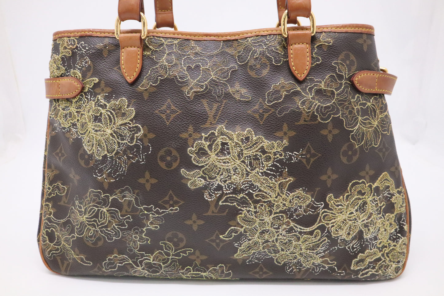Louis Vuitton Batignolles Horizontal in Dentelle Monogram Canvas