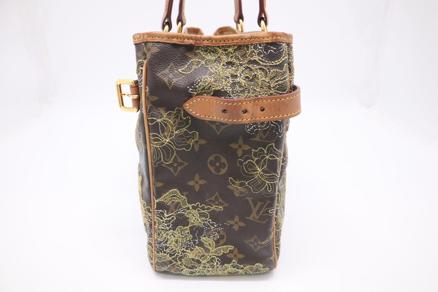 Louis Vuitton Batignolles Horizontal in Dentelle Monogram Canvas