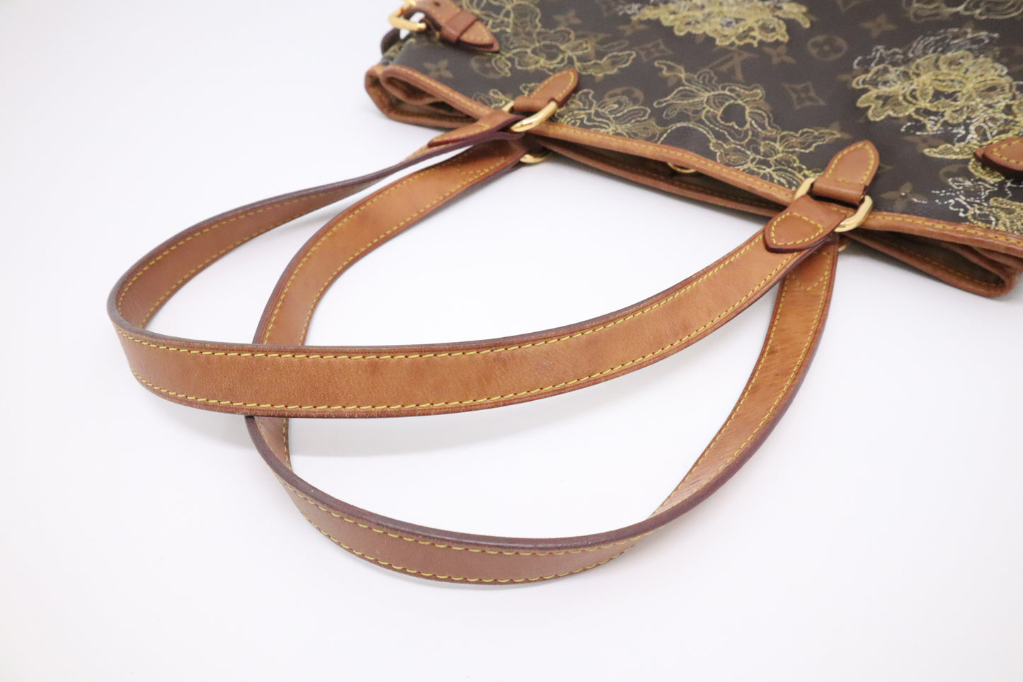 Louis Vuitton Batignolles Horizontal in Dentelle Monogram Canvas