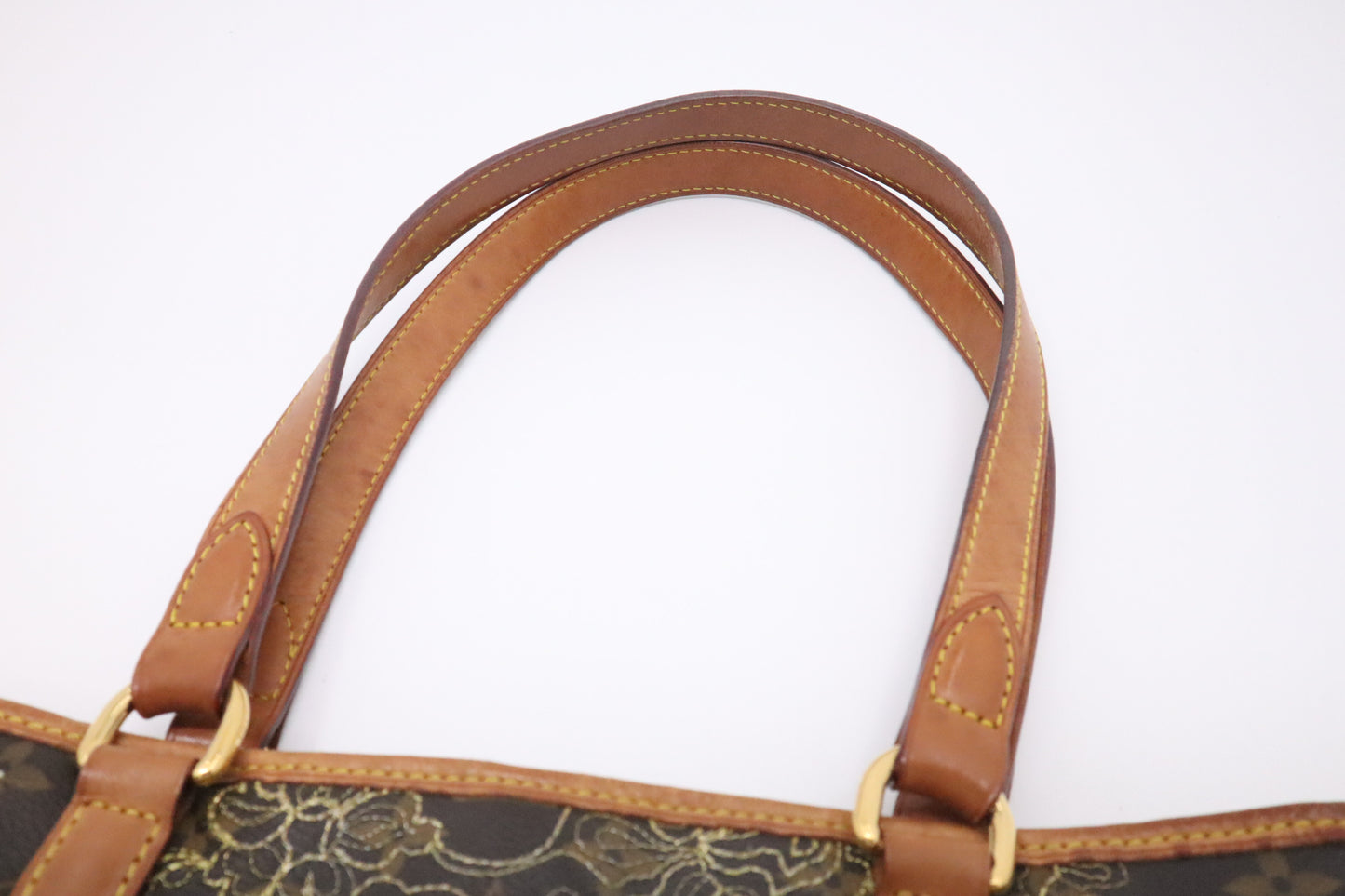 Louis Vuitton Batignolles Horizontal in Dentelle Monogram Canvas