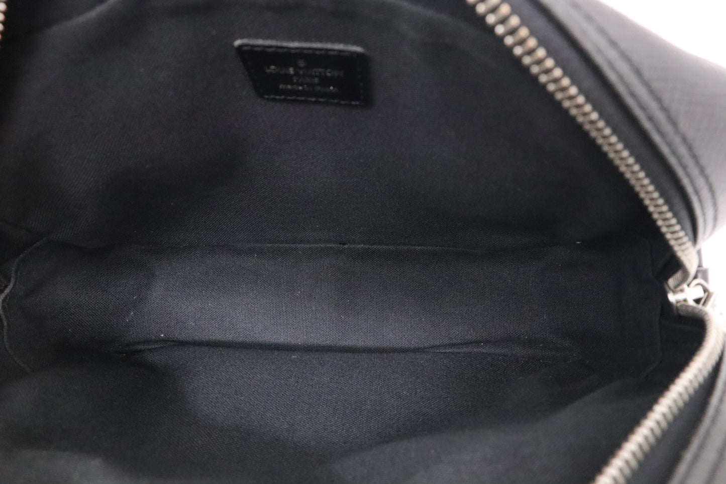 Louis Vuitton Wrist Bag in Dark Grey Taiga Leather