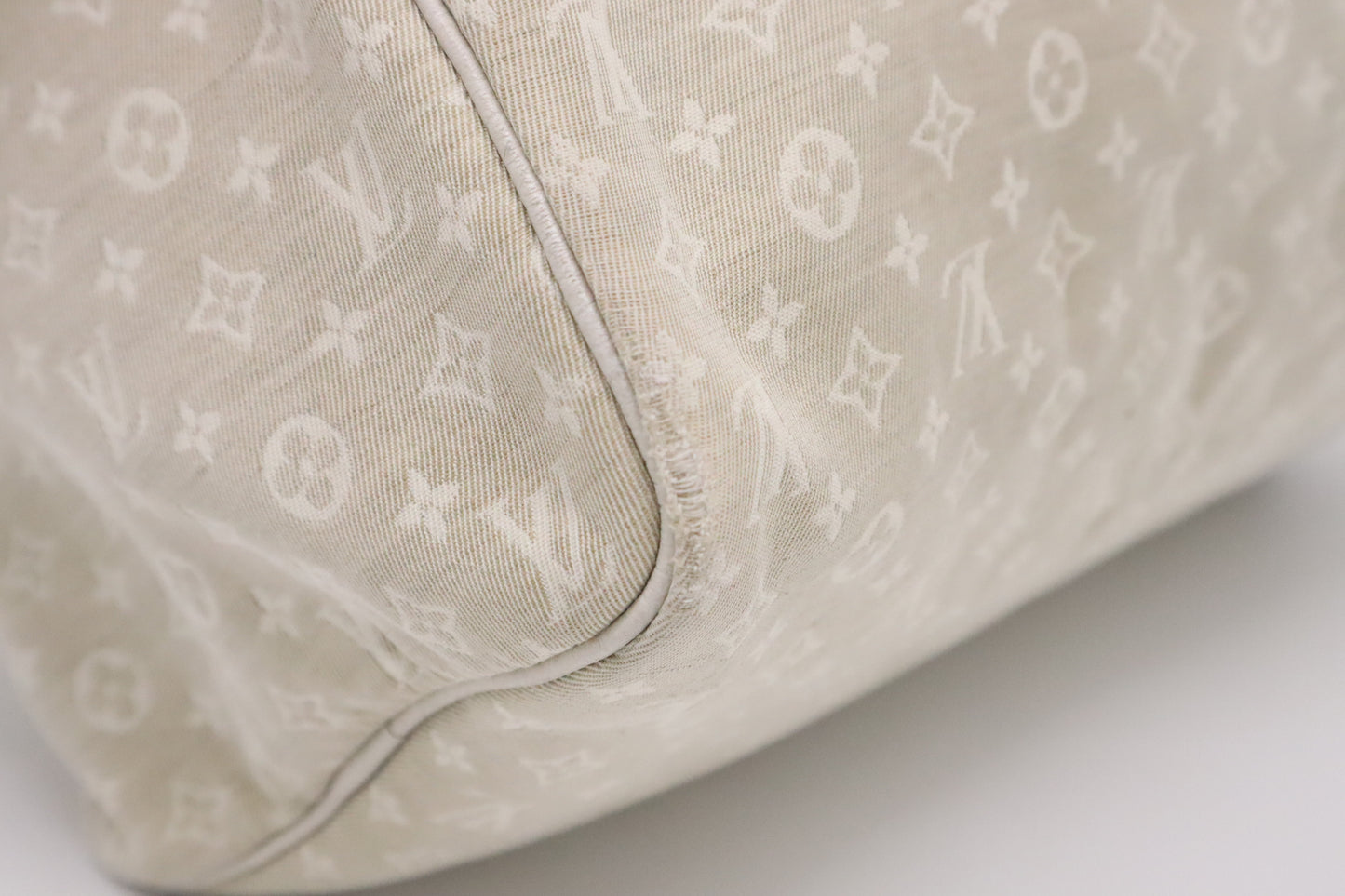 Louis Vuitton Speedy 30 in Dune Monogram Canvas