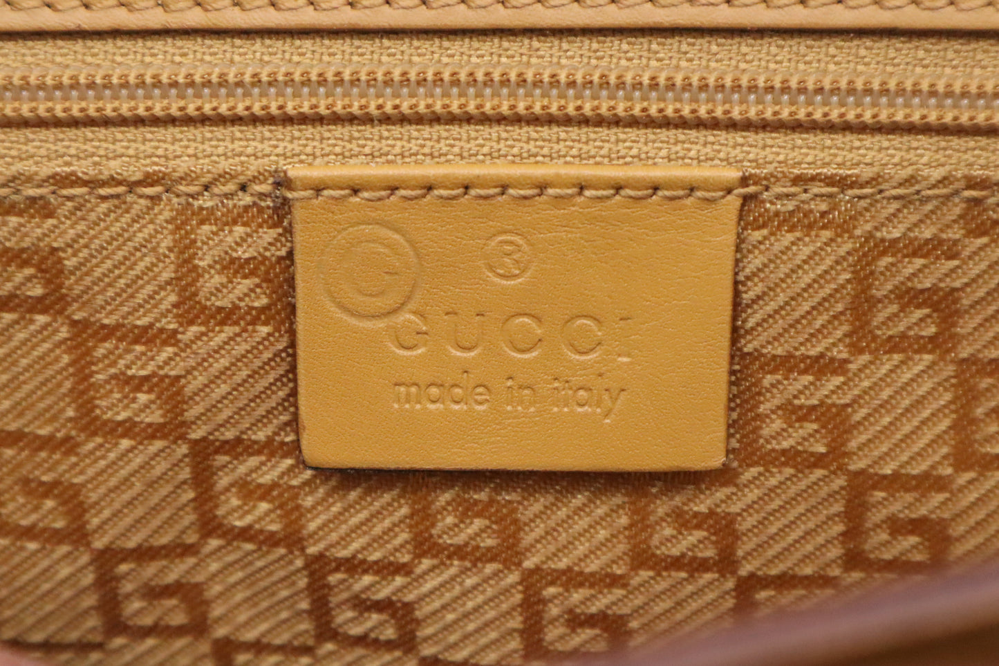 Gucci Shoulder Bag in Cream Canvas with Tan Leather