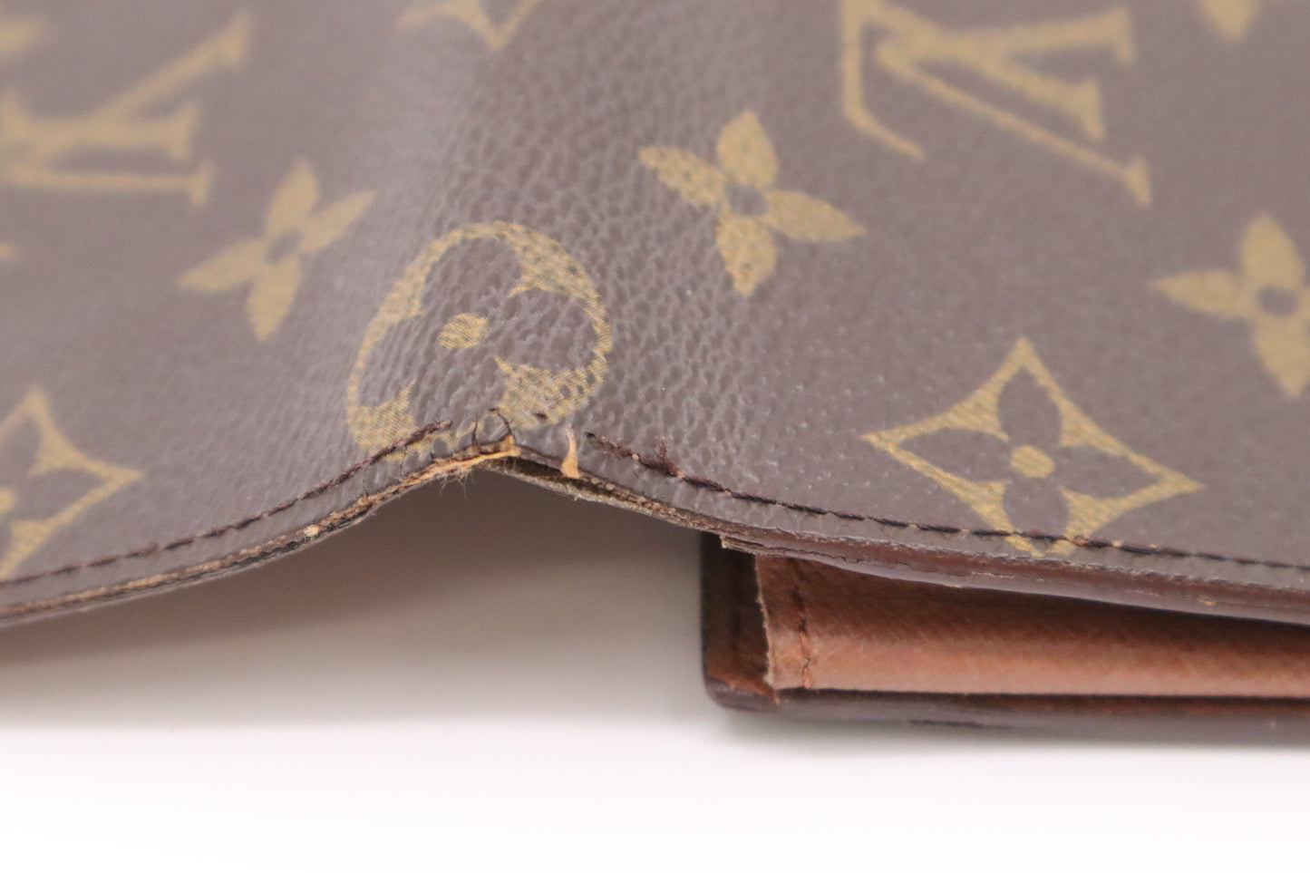 Louis Vuitton Yen Holder in Monogram Canvas