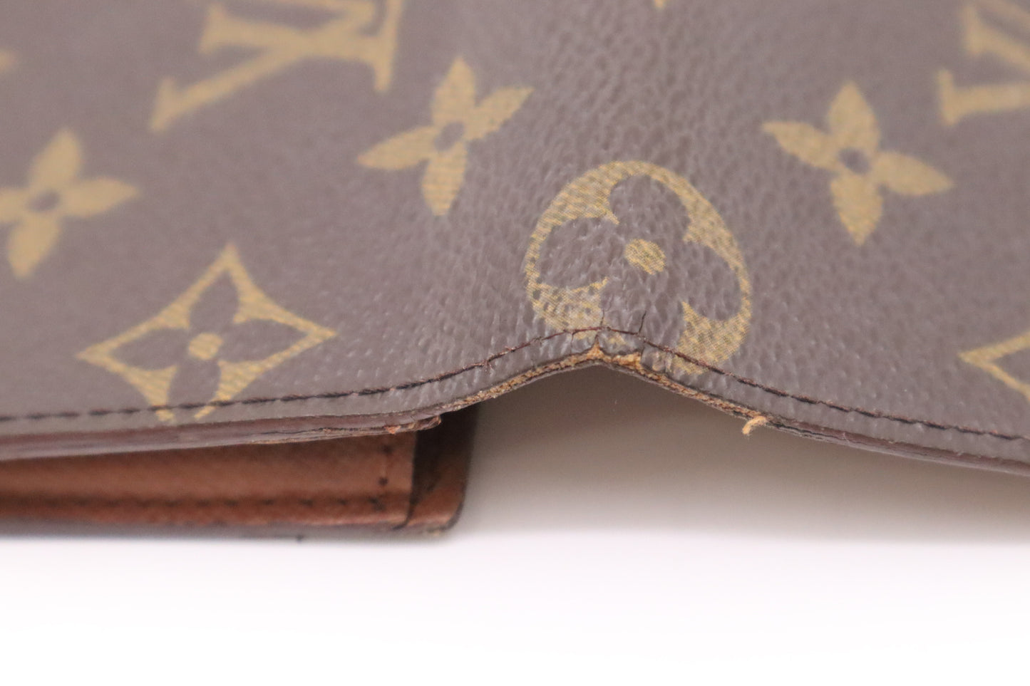 Louis Vuitton Yen Holder in Monogram Canvas