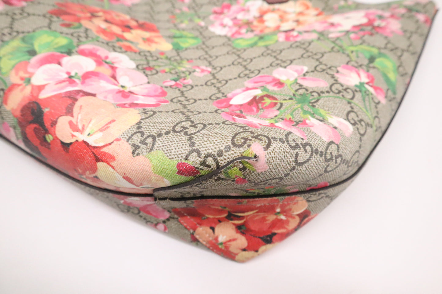 Gucci Reversible Tote in Pink Blooms GG Supreme Canvas
