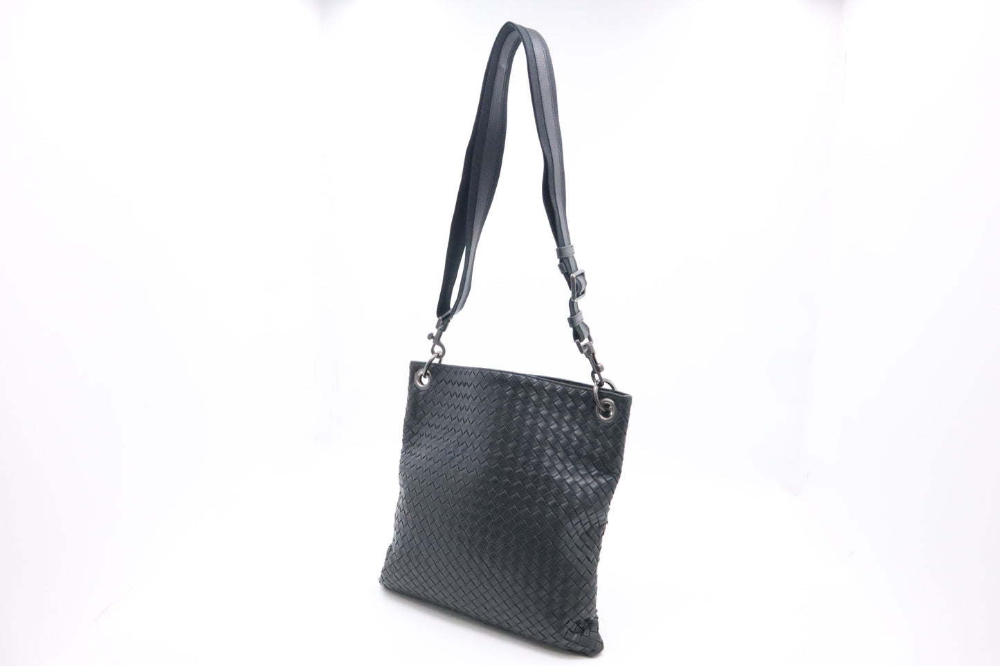 Bottega Veneta Crossbody Bag in Black Intrecciato Leather