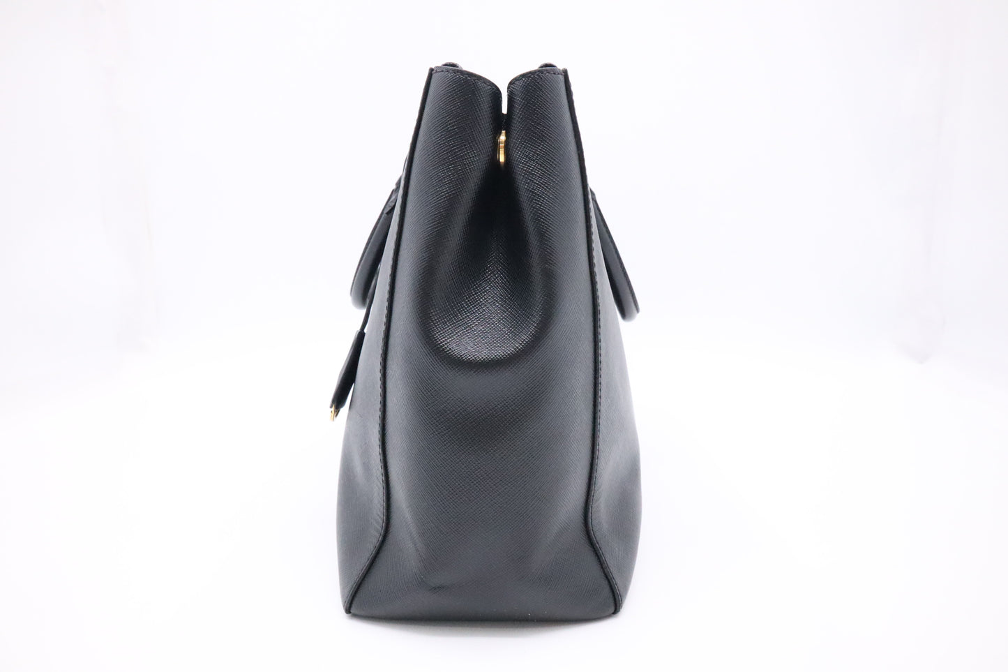 Prada Galleria Large in Black Saffiano Leather