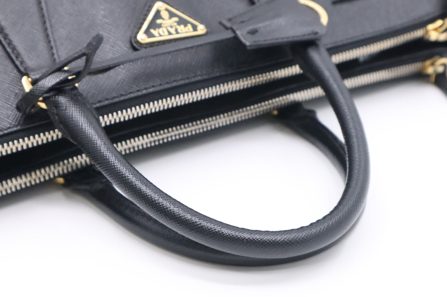 Prada Galleria Large in Black Saffiano Leather