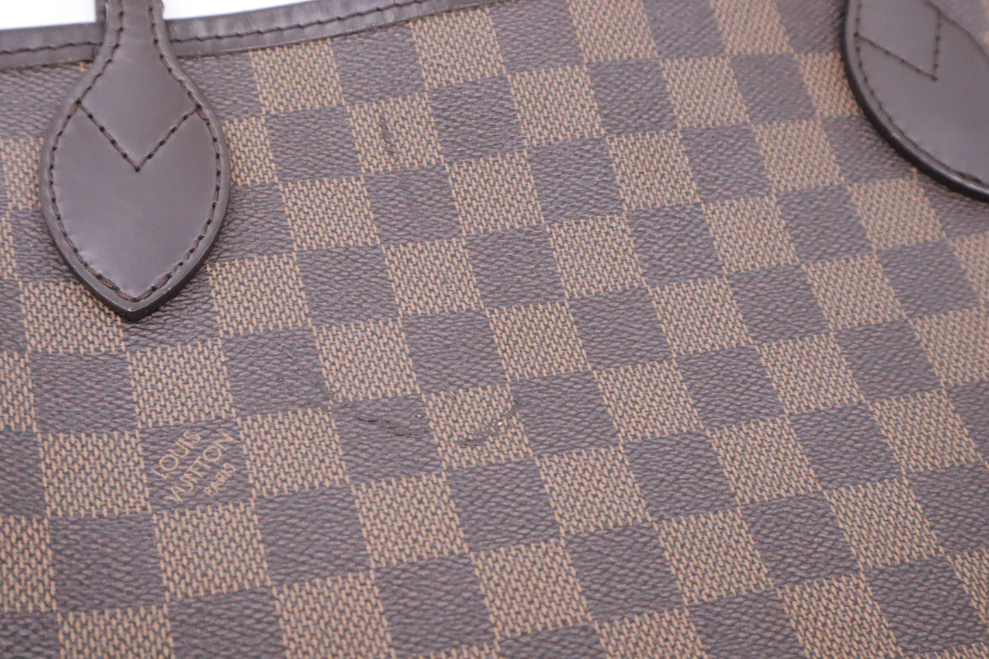 Louis Vuitton Neverfull GM in Damier Ebene Canvas