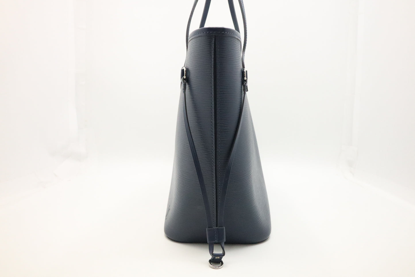 Louis Vuitton Neverfull MM in Navy Blue Epi Leather