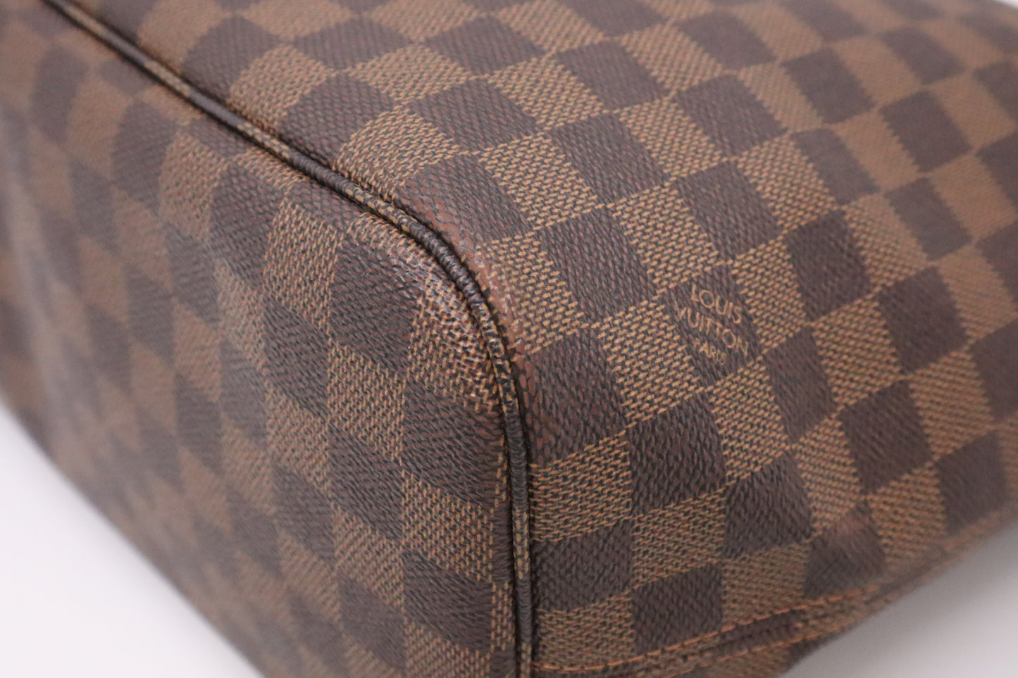 Louis Vuitton Neverfull MM in Damier Ebene Canvas