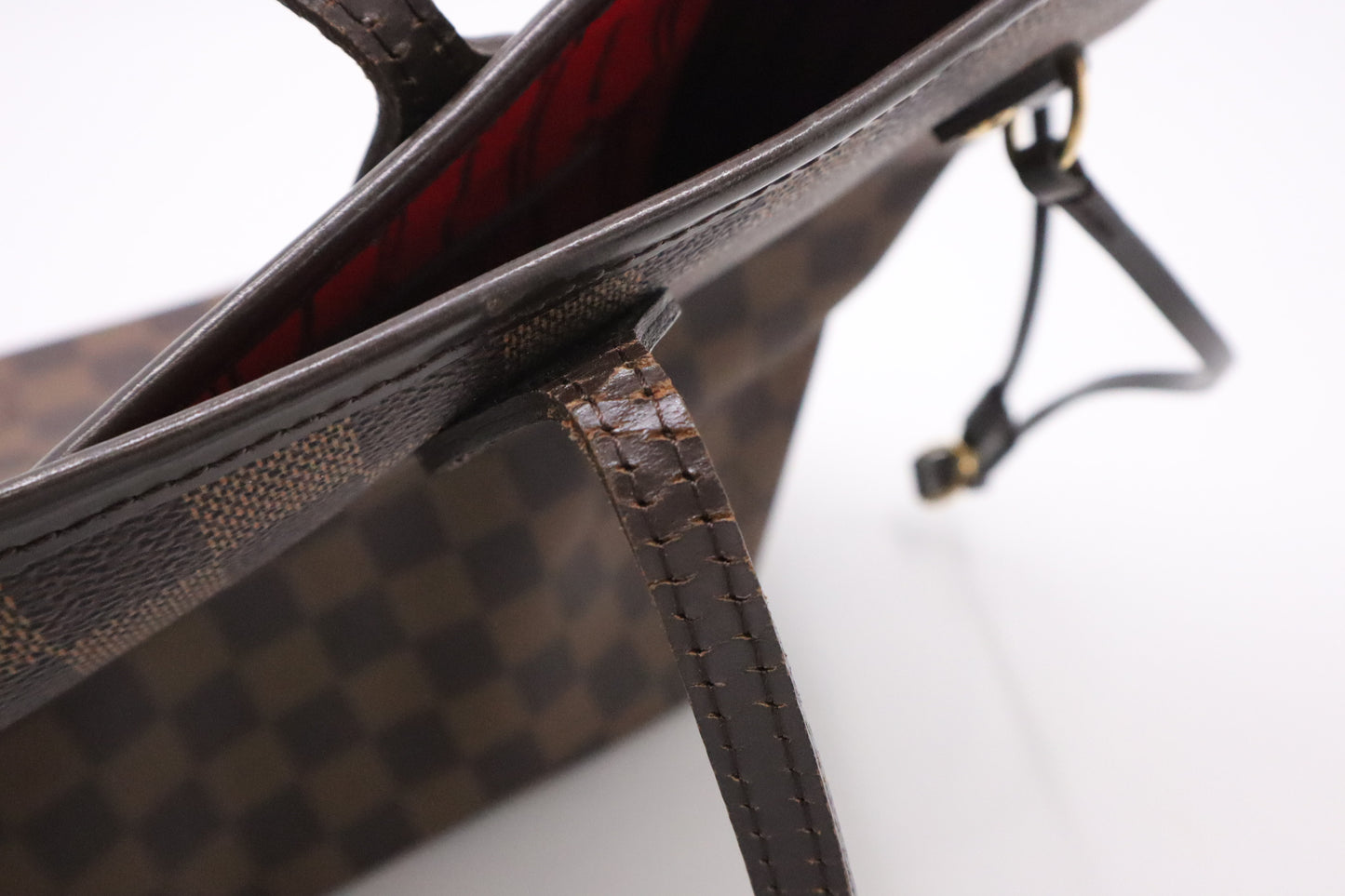 Louis Vuitton Neverfull MM in Damier Ebene Canvas