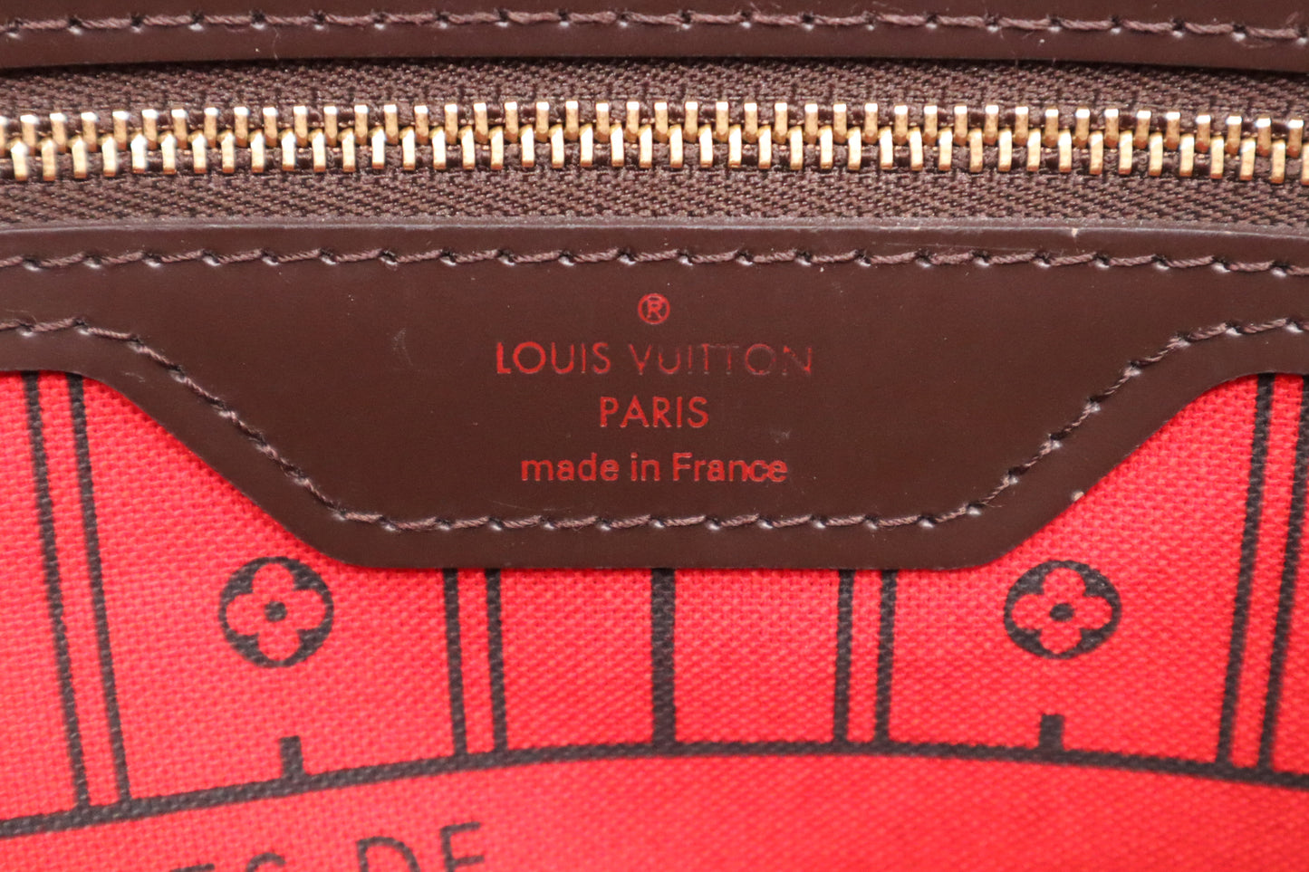 Louis Vuitton Neverfull MM in Damier Ebene Canvas