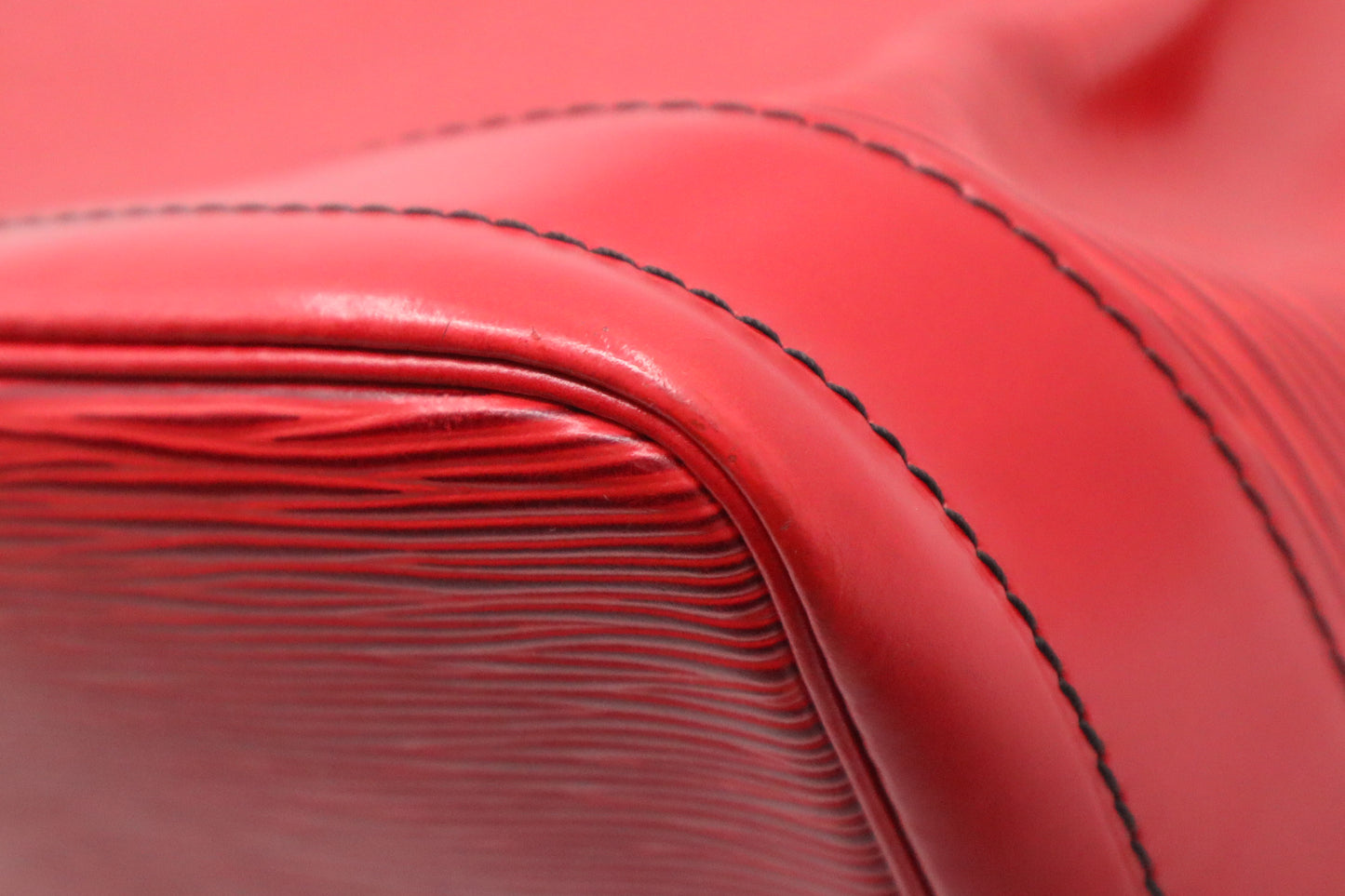 Louis Vuitton Noe in Red Epi Leather