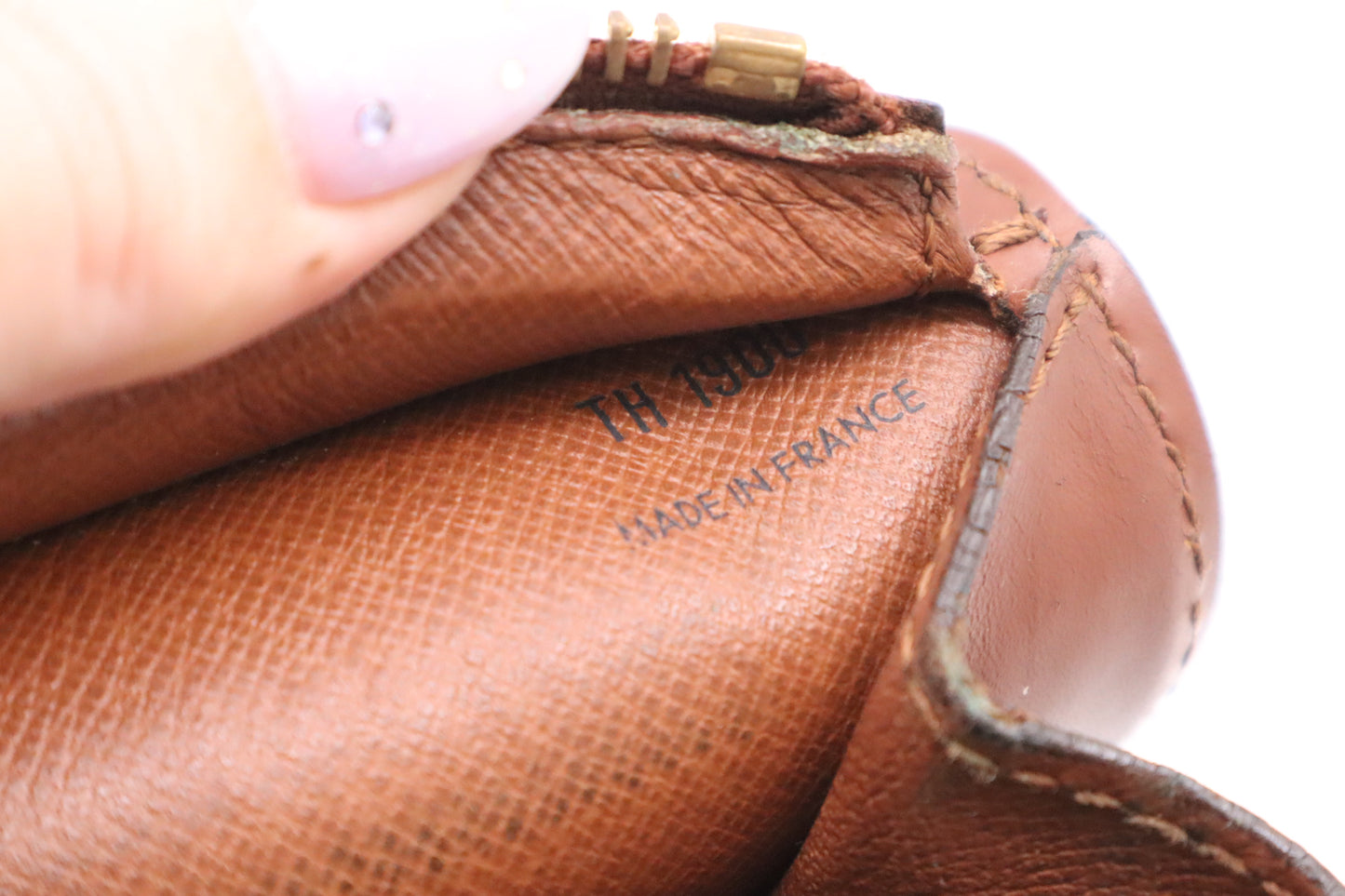Louis Vuitton Pochette Homme in Monogram Canvas