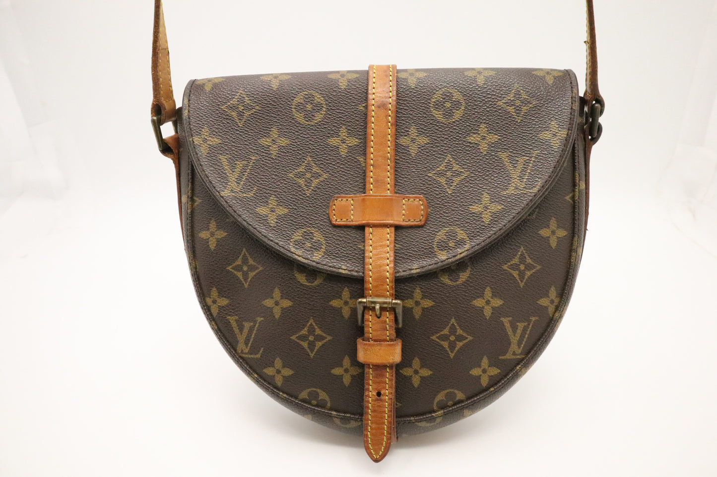 Louis Vuitton Chantilly MM in Monogram Canvas