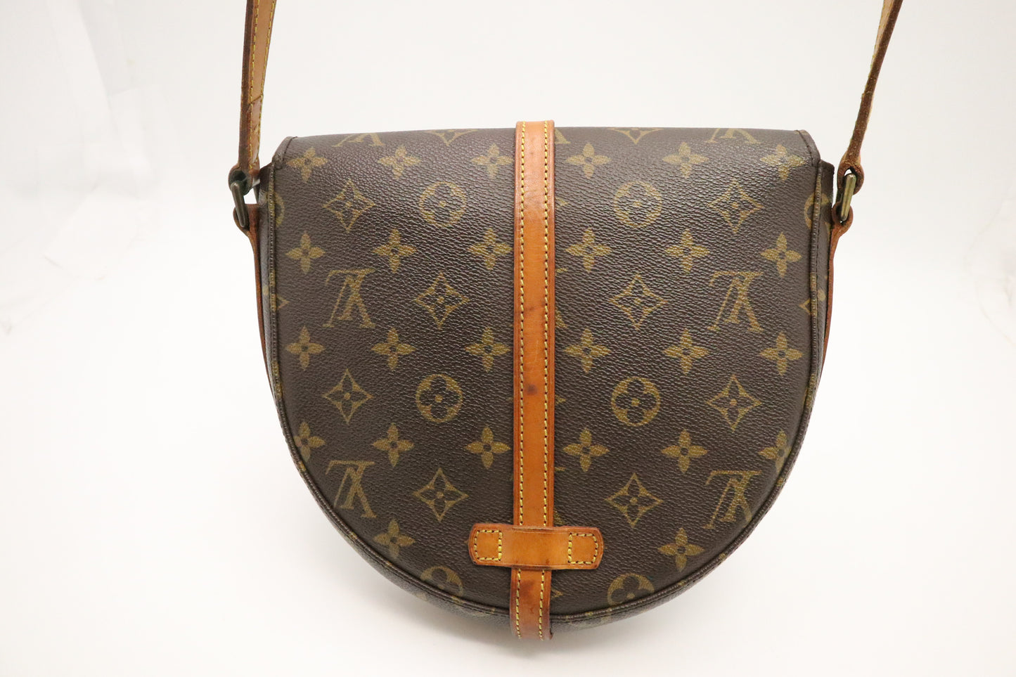 Louis Vuitton Chantilly MM in Monogram Canvas