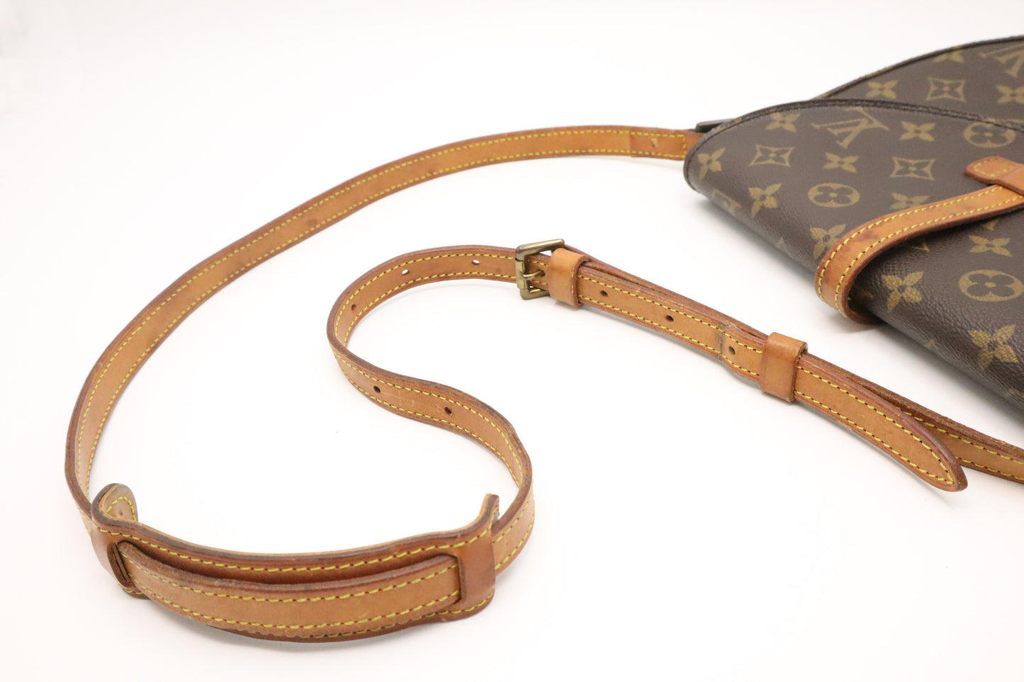 Louis Vuitton Chantilly MM in Monogram Canvas