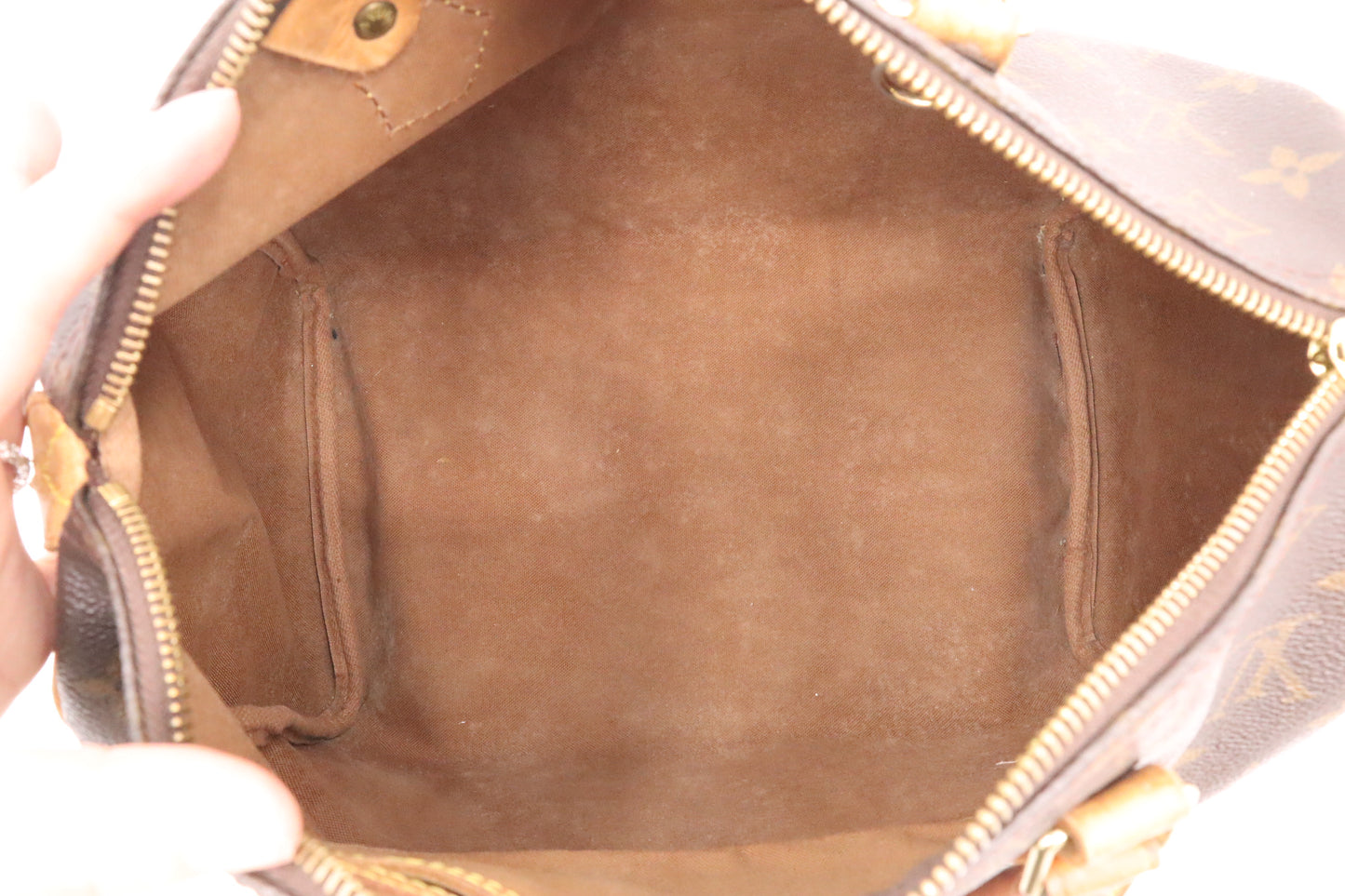 Louis Vuitton Speedy 30 in Monogram Canvas