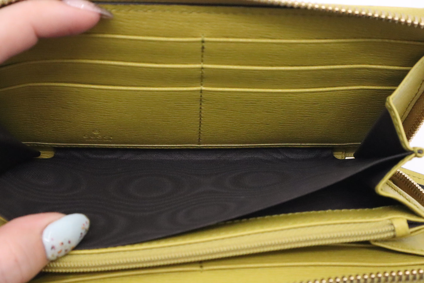 Gucci Heartbeat Zippy Long Wallet in Yellow Leather