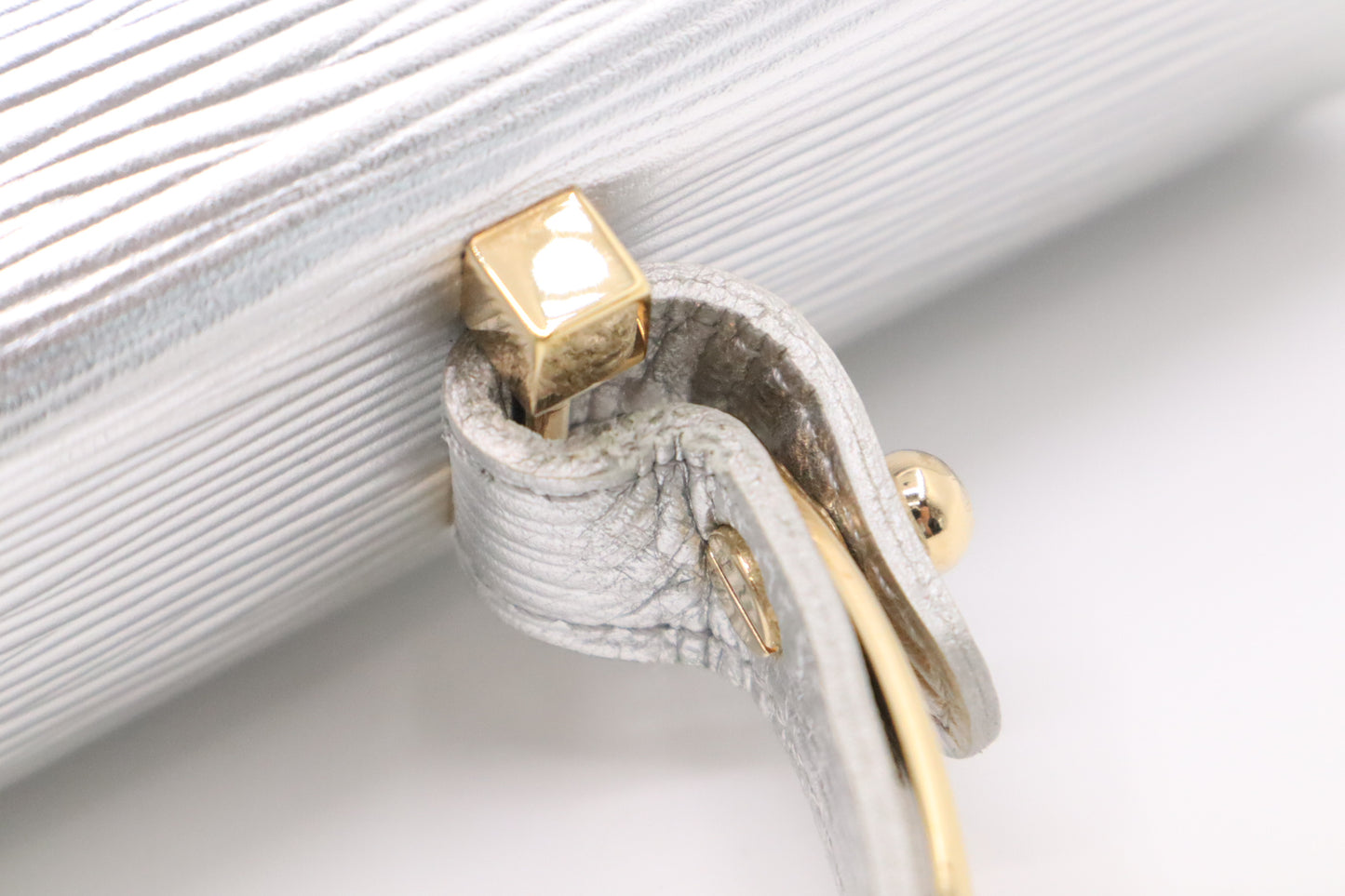 Louis Vuitton Galaxia in Silver Epi Leather