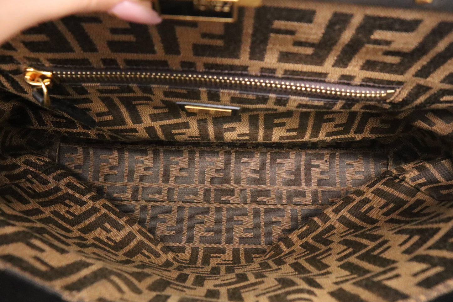 Fendi Medium Peekaboo Tote in Black Leather