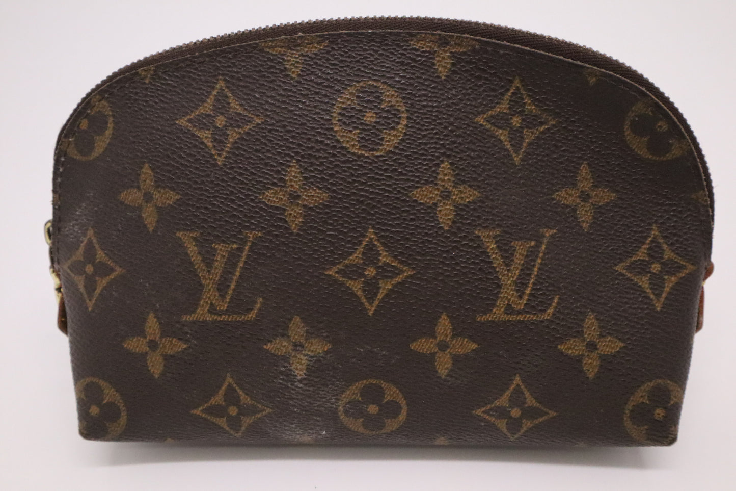 Louis Vuitton Pochette Cosmetics PM in Monogram Canvas